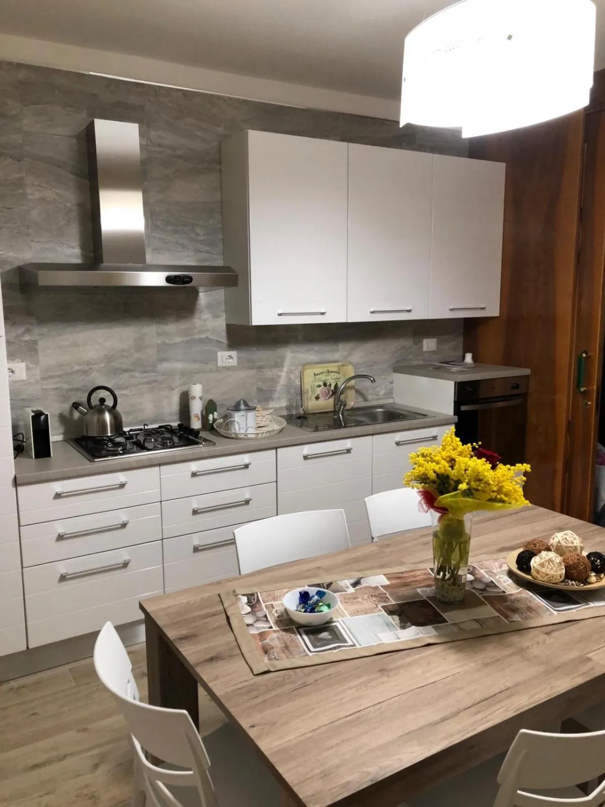 Kitchen or kitchenette in B&B IL CAVALIERE