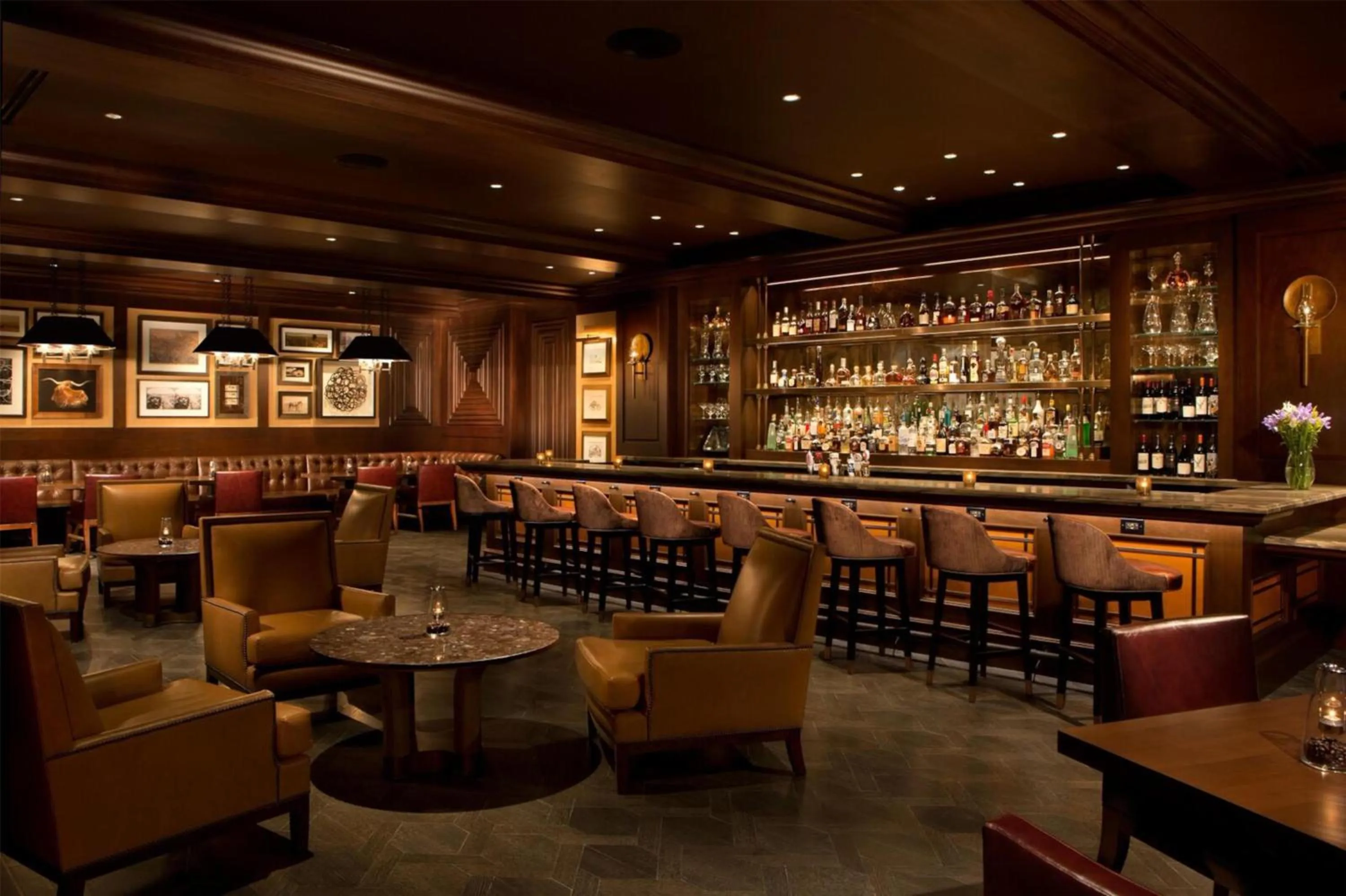 Lounge or bar in Signia by Hilton La Cantera Resort & Spa