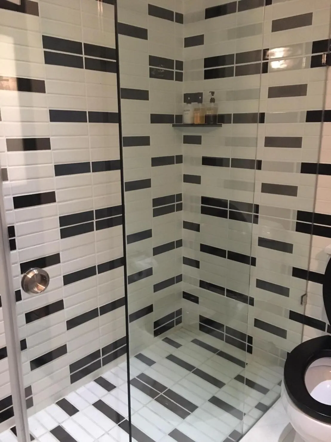 Shower in Baan Chart