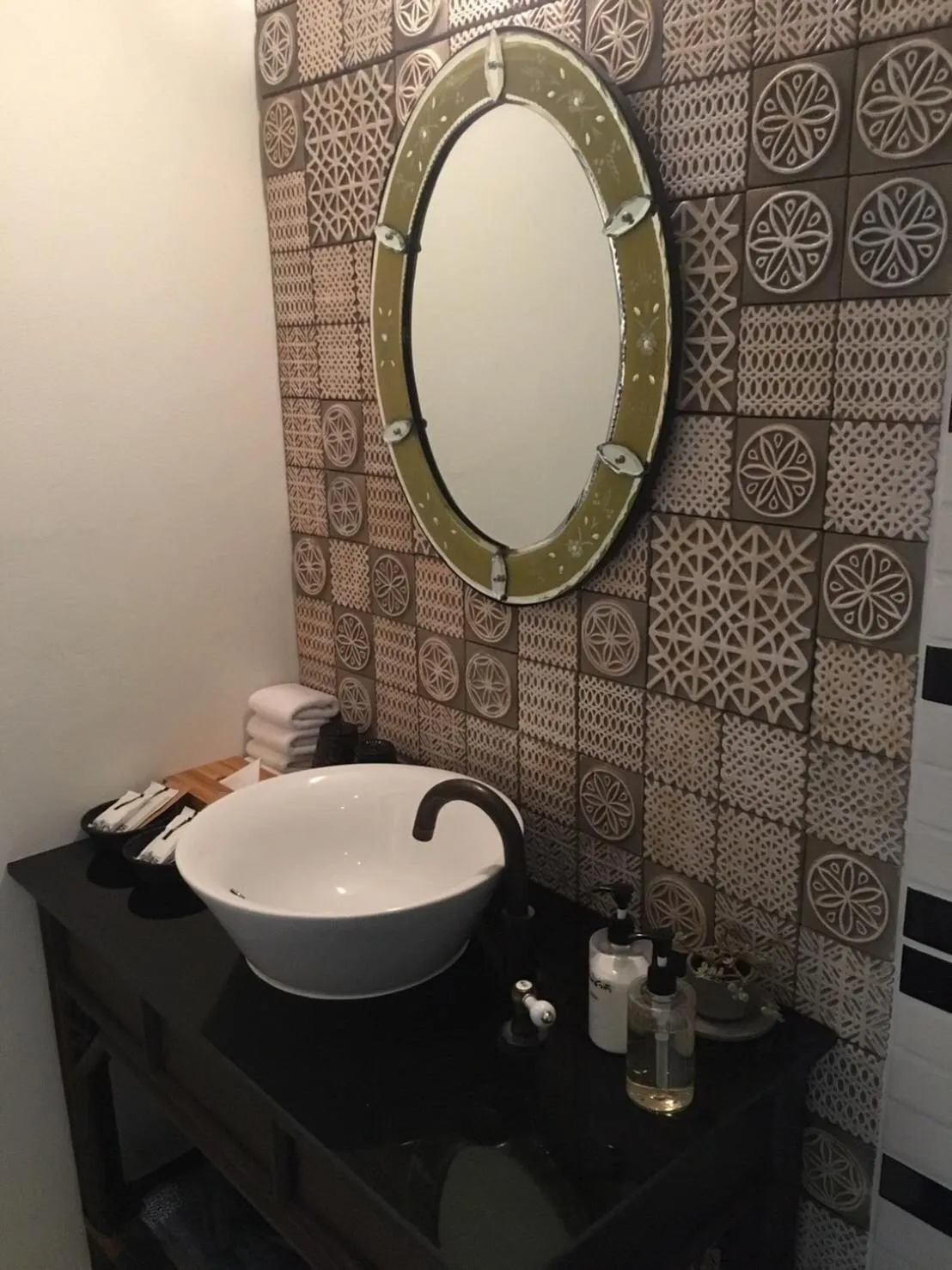 Bathroom in Baan Chart