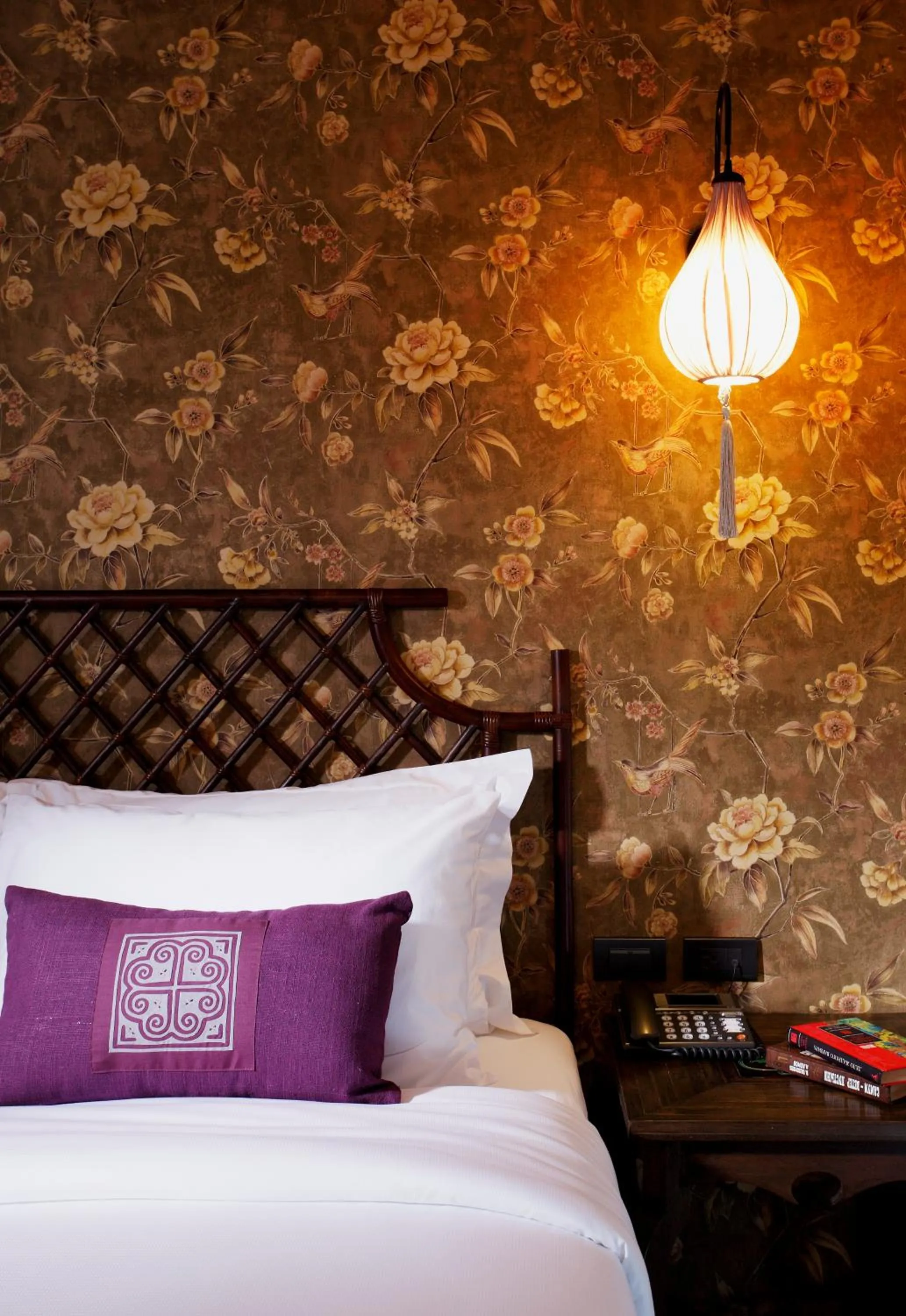 Decorative detail, Bed in Baan Chart