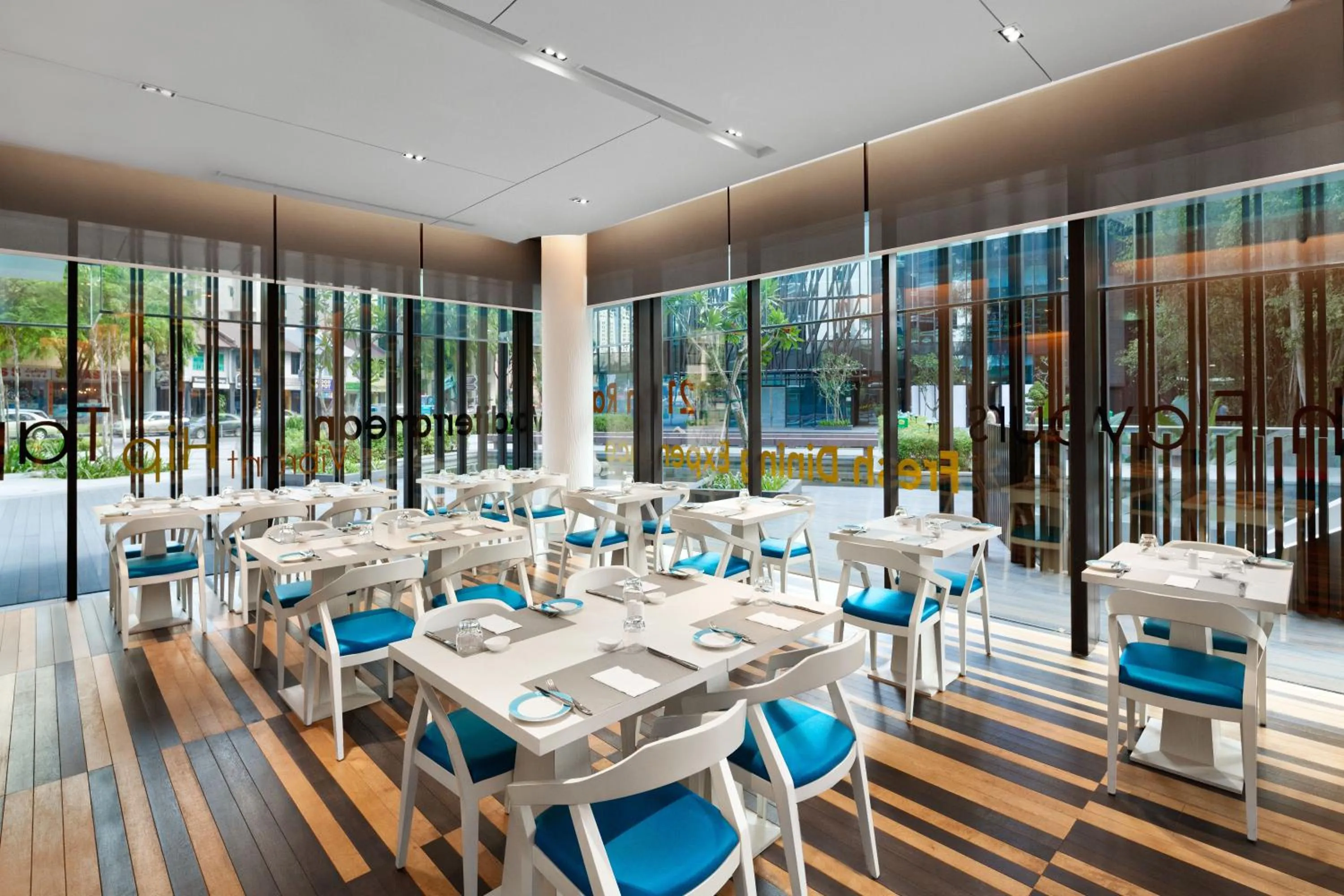 Restaurant/Places to Eat in Days Hotel by Wyndham Singapore at Zhongshan Park