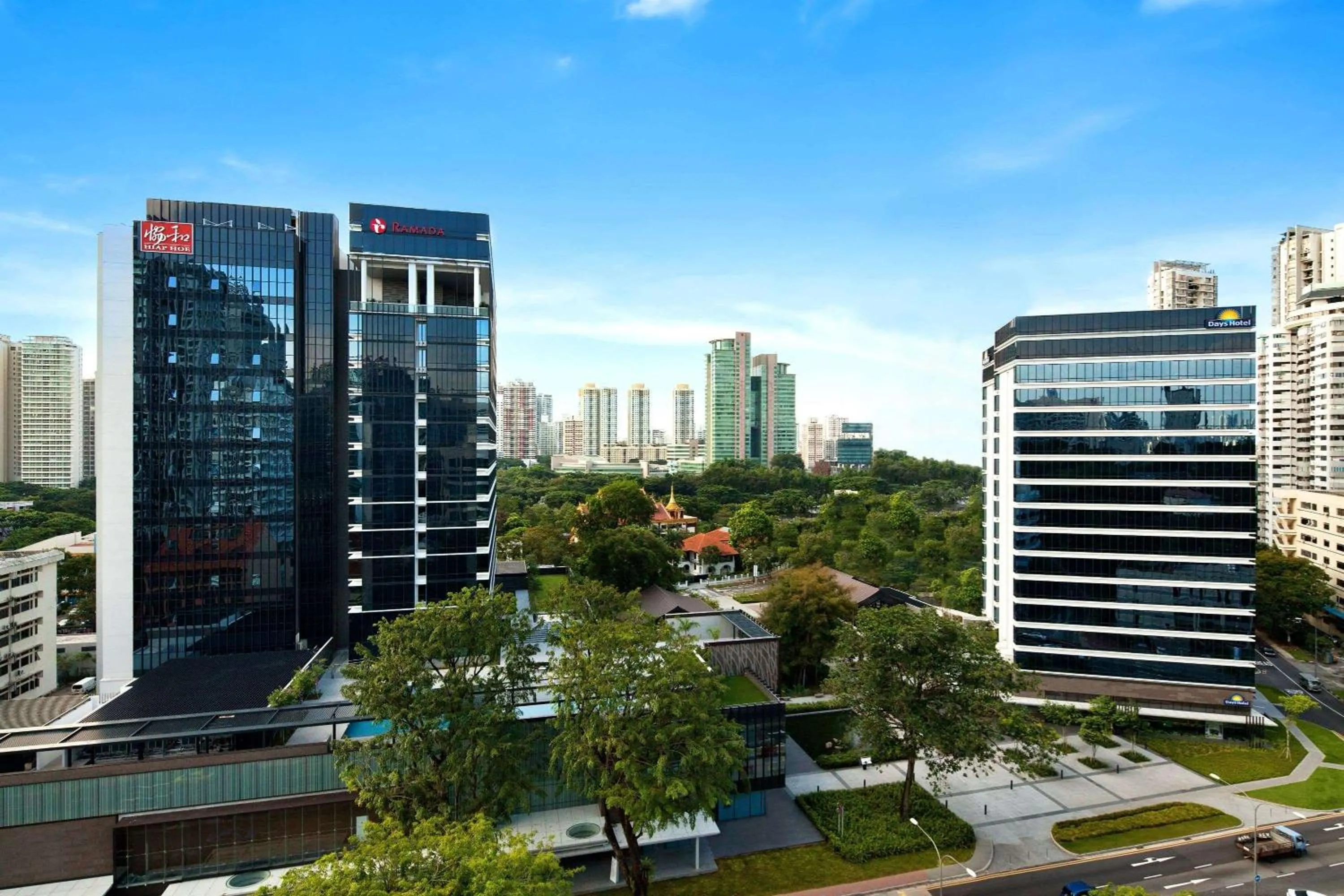 Property building in Days Hotel by Wyndham Singapore at Zhongshan Park