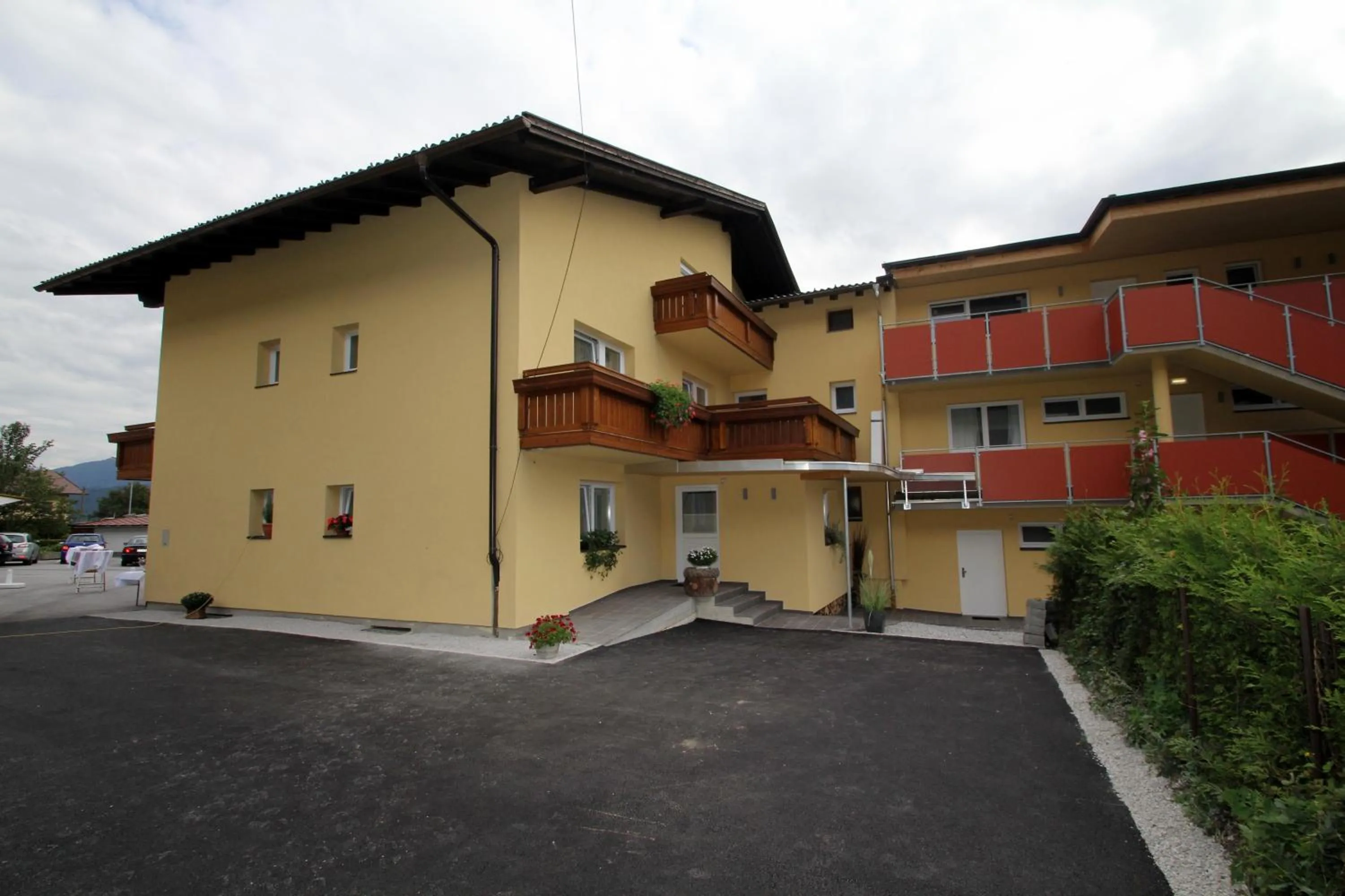 Facade/entrance in Café-Pension Margret