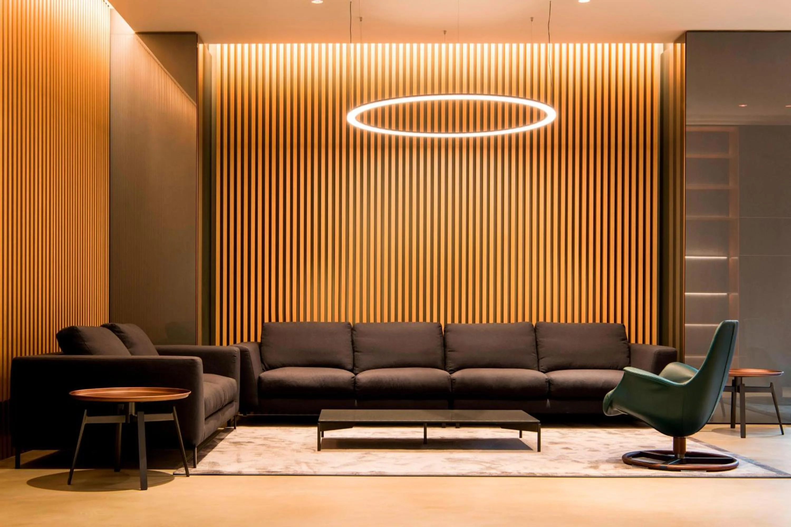 Living room in Four Points by Sheraton Venice Mestre