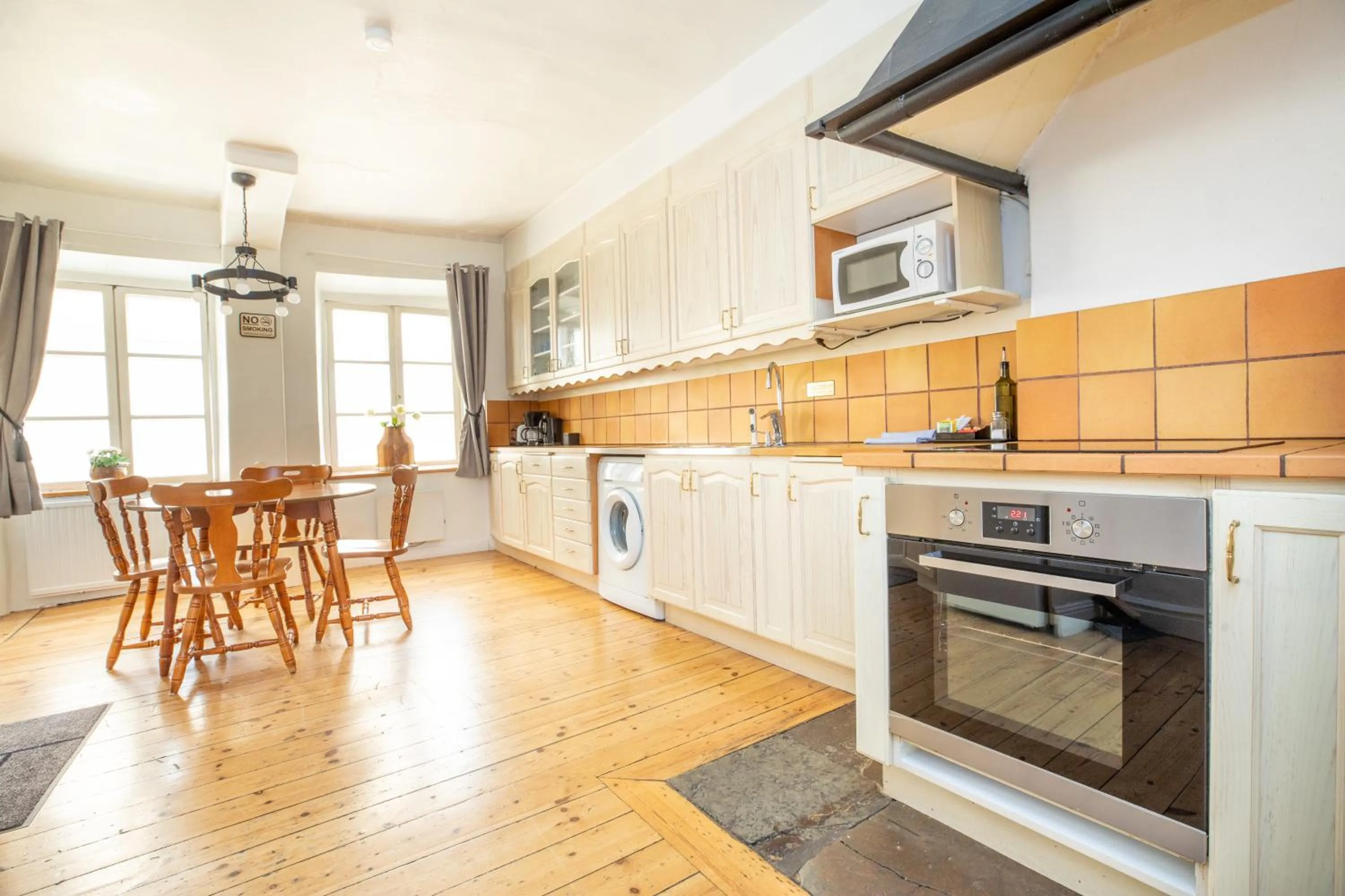 kitchen in ApartDirect Gamla Stan