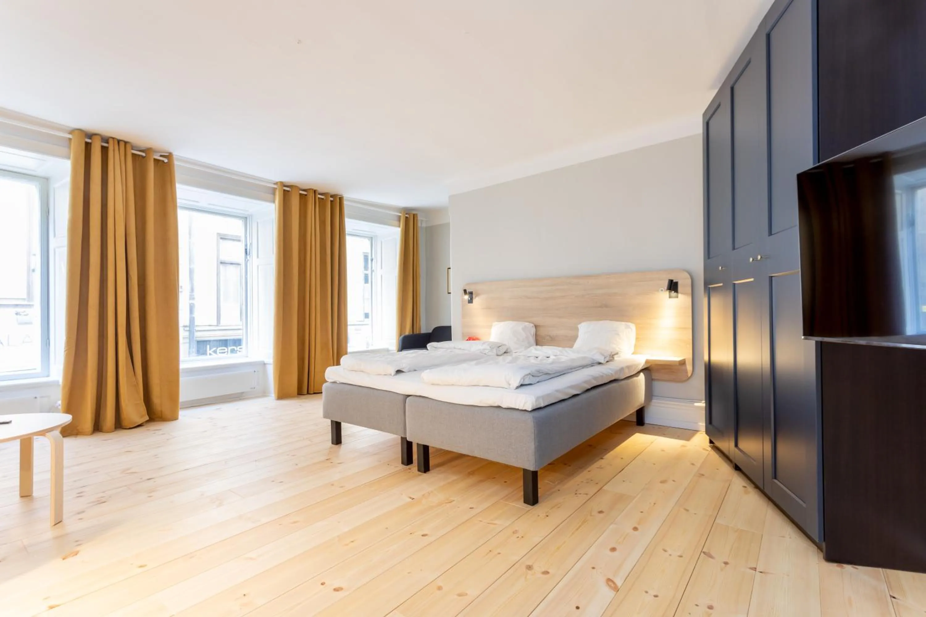 Bed in ApartDirect Gamla Stan