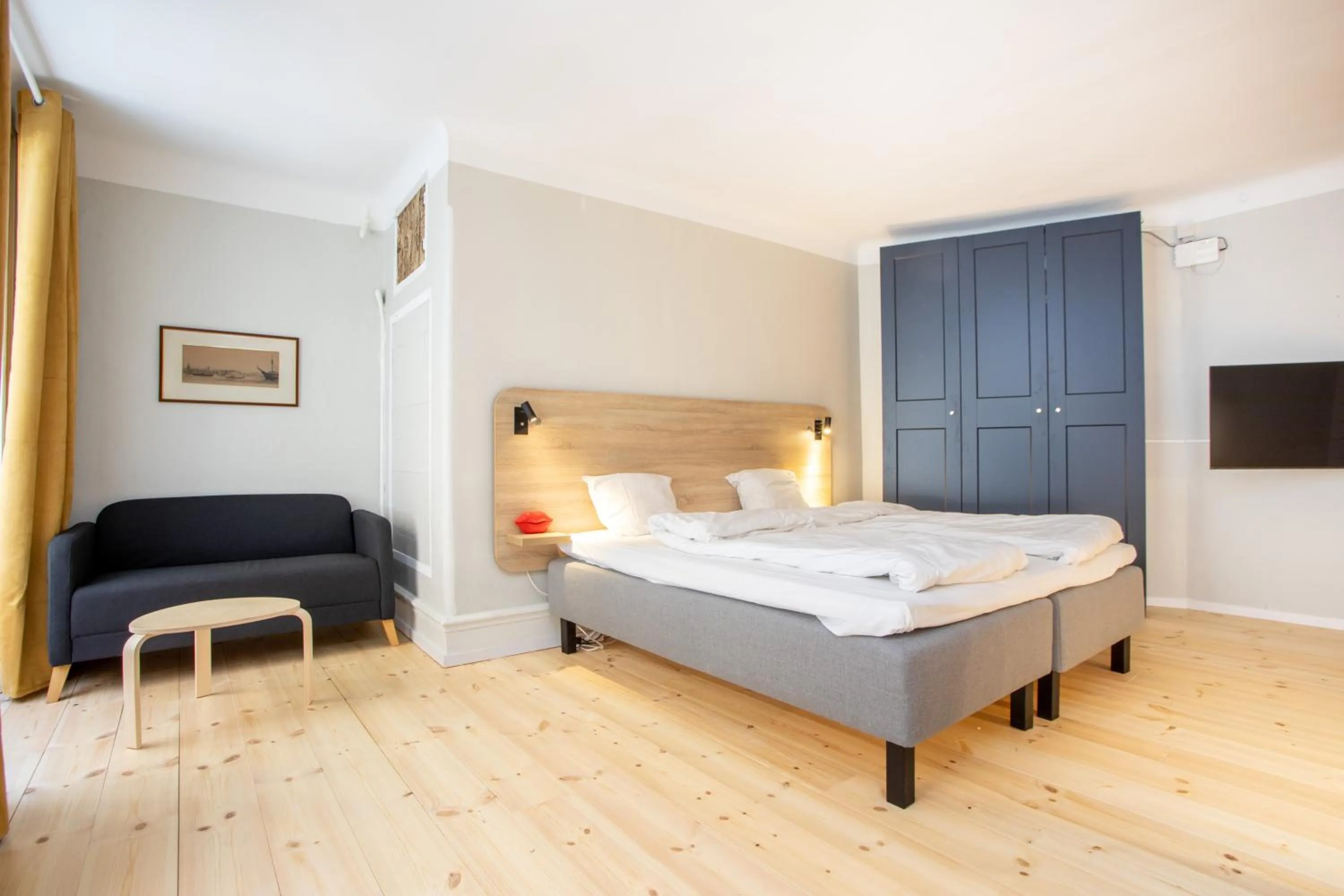 Bed in ApartDirect Gamla Stan