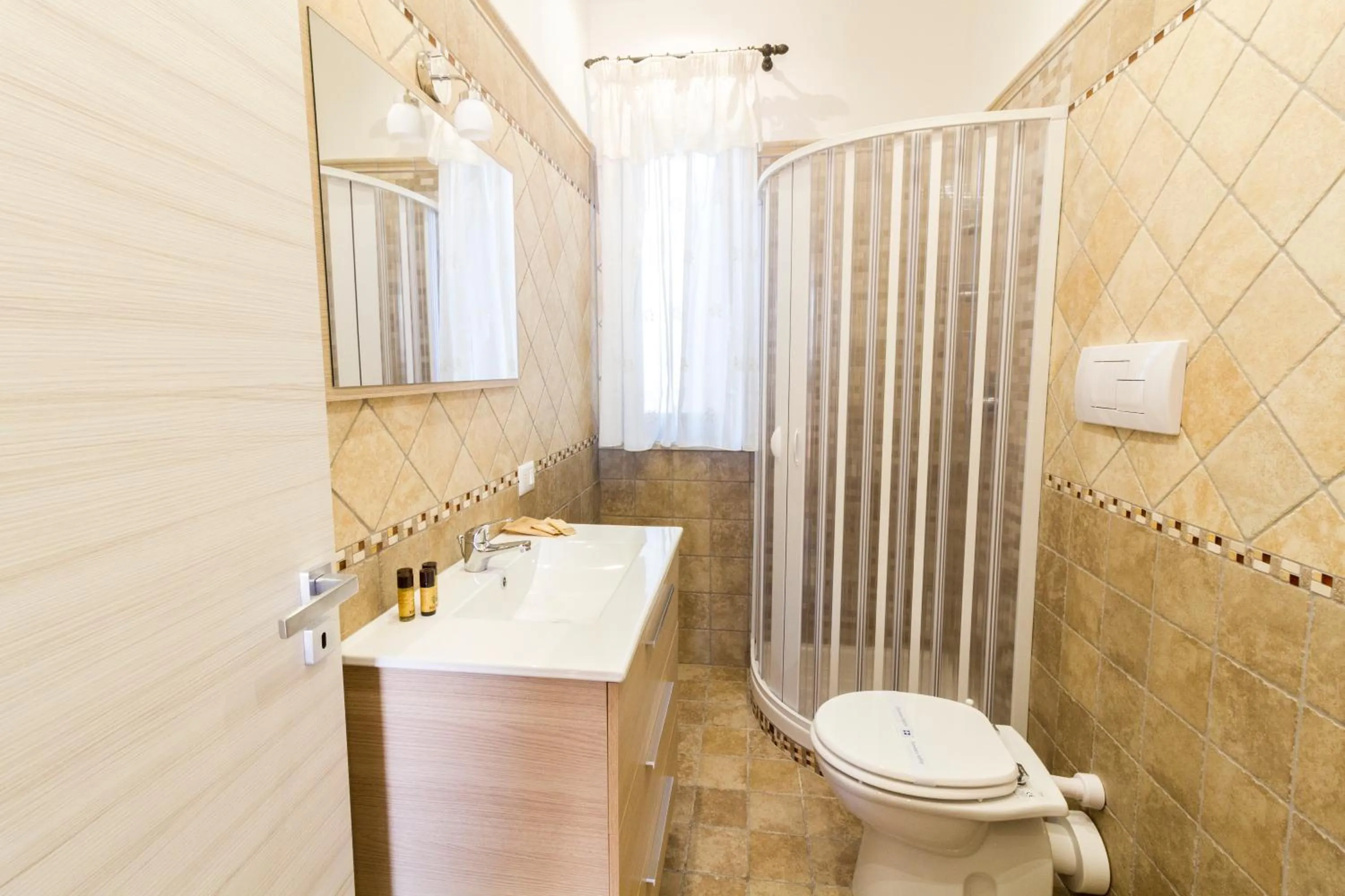 Shower in A casa di Simona