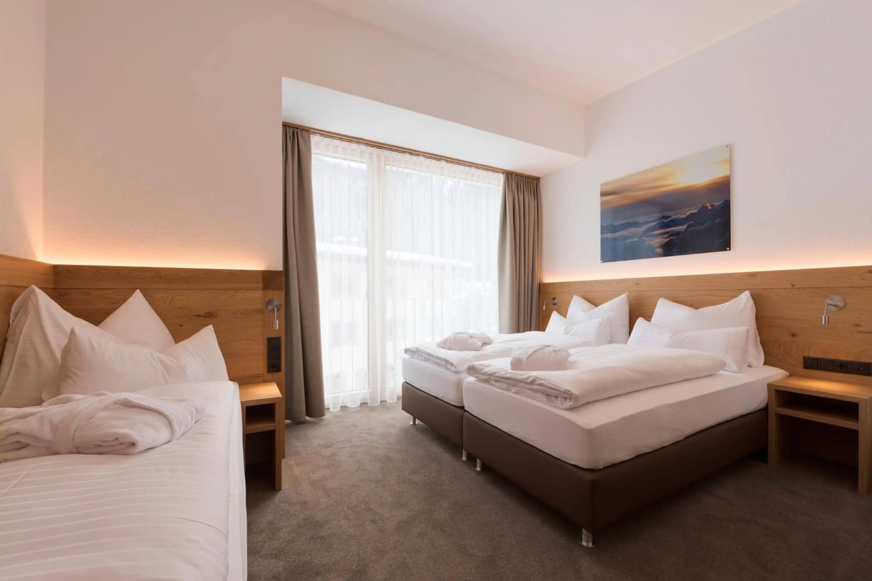 Bedroom, Bed in Alpenleben