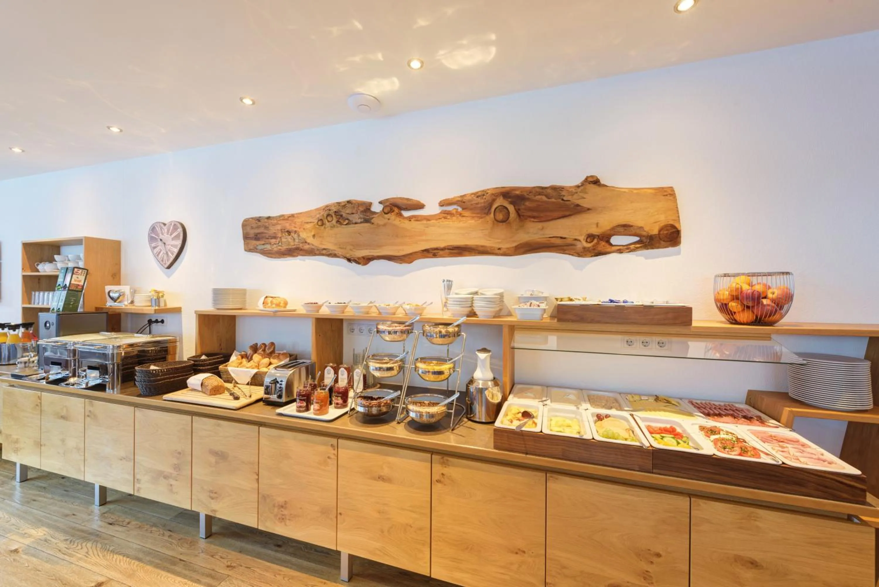 Buffet breakfast in Alpenleben