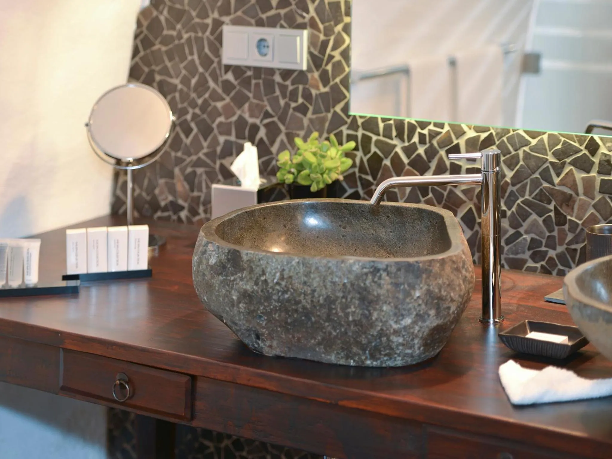 Bathroom in Park Villa Hotel