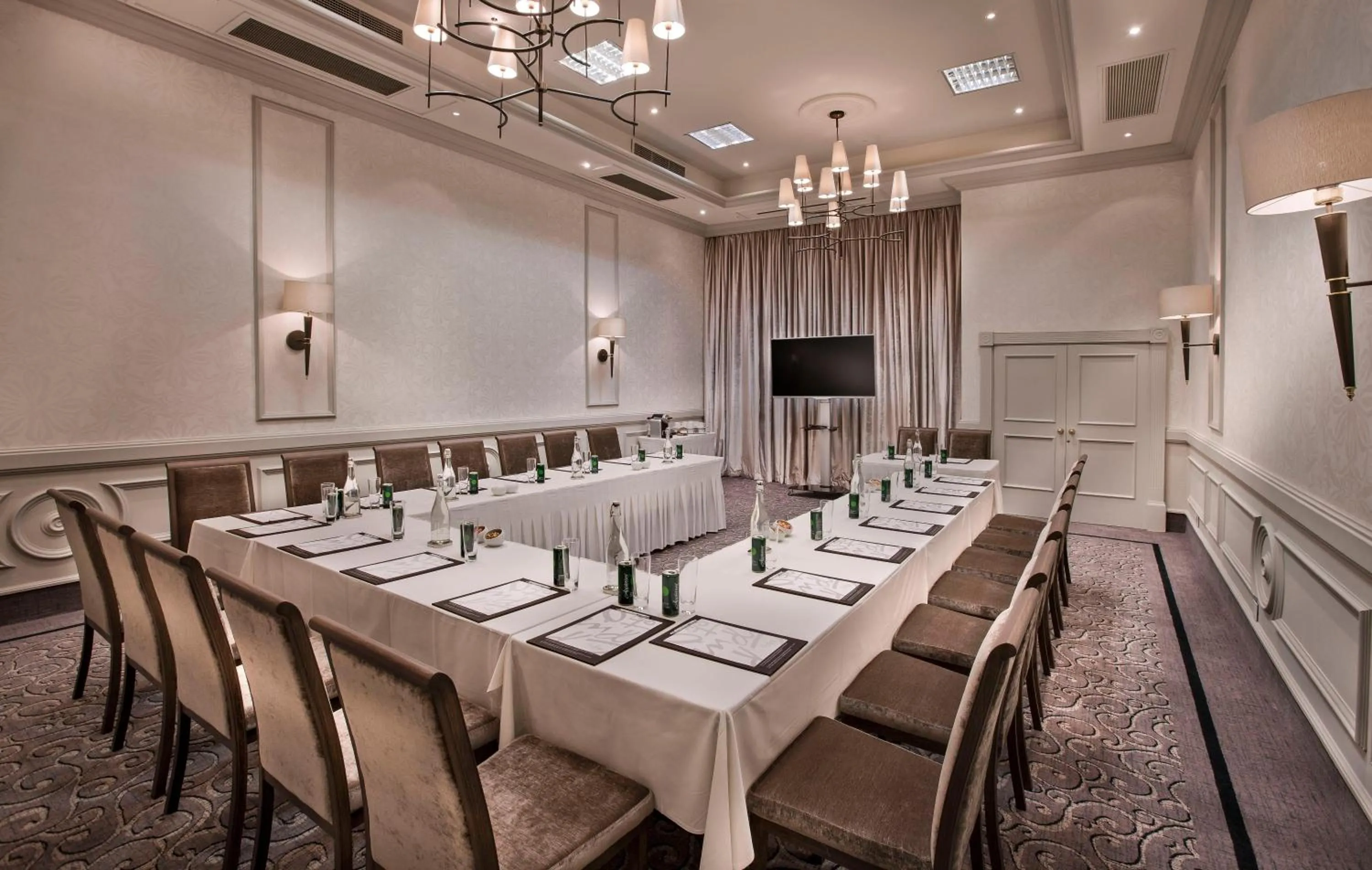 Meeting/conference room in Labourdonnais Waterfront Hotel