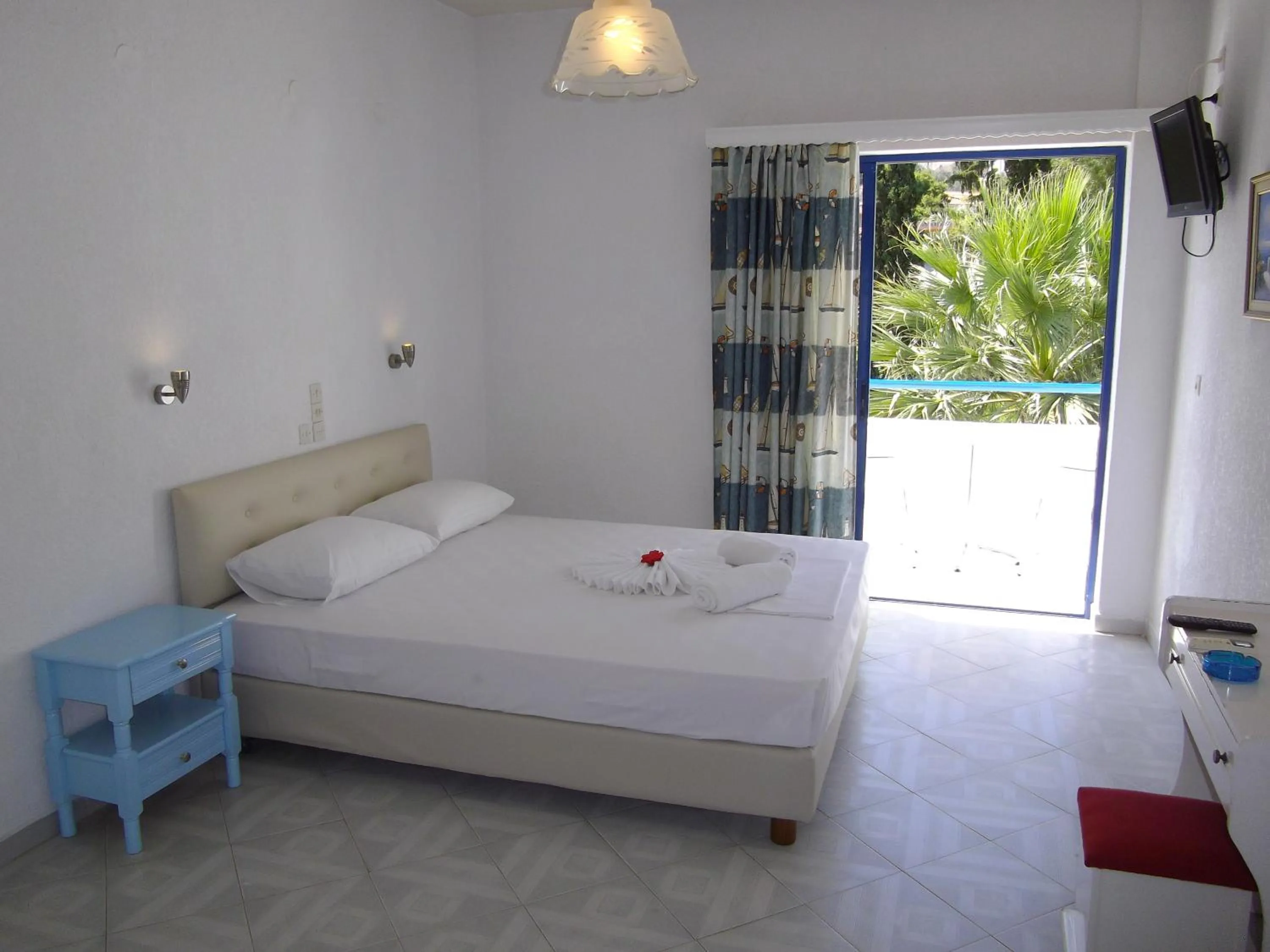 Bed in Vassilis Studios