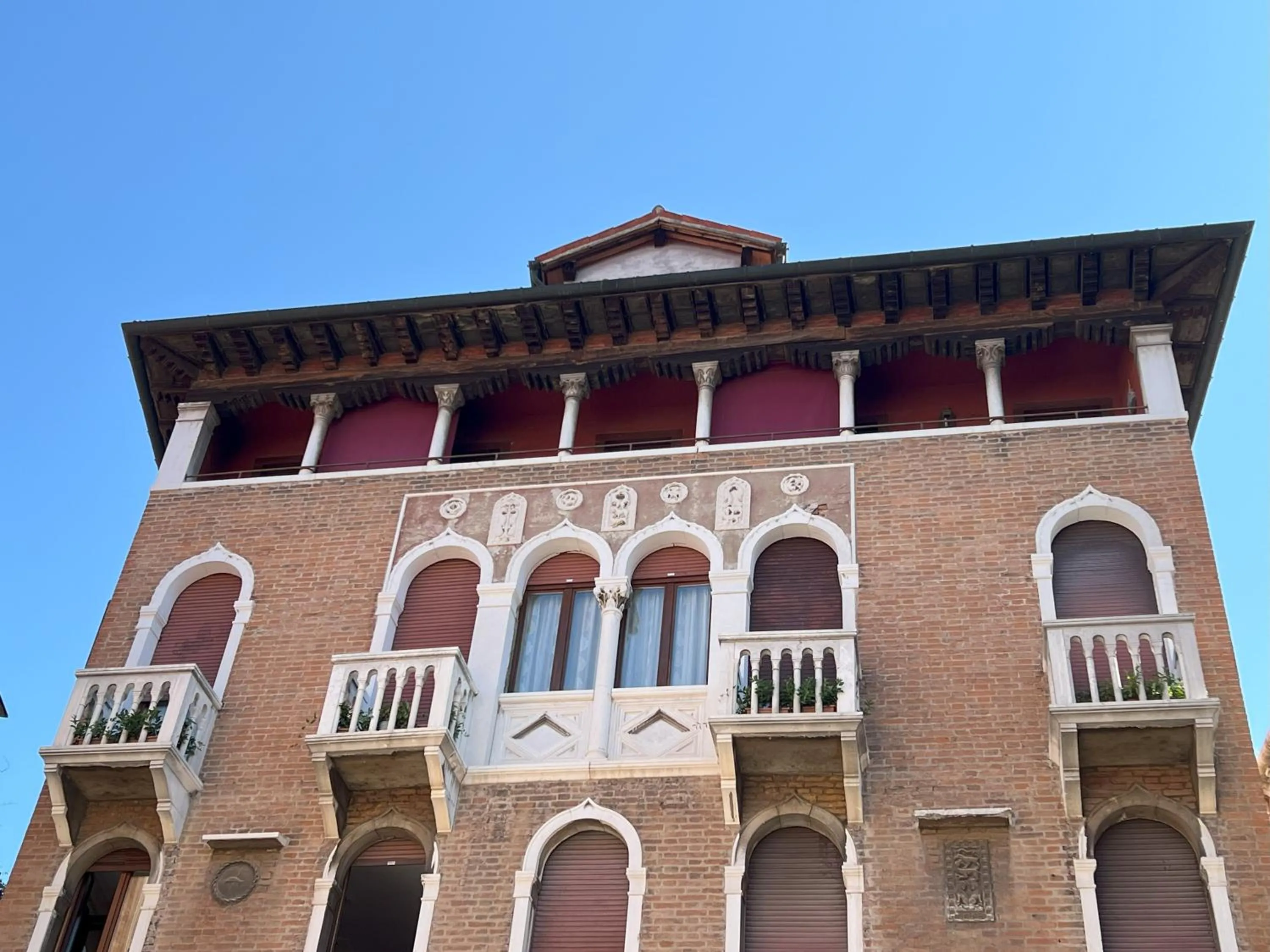 Property building in Hotel San Luca Venezia
