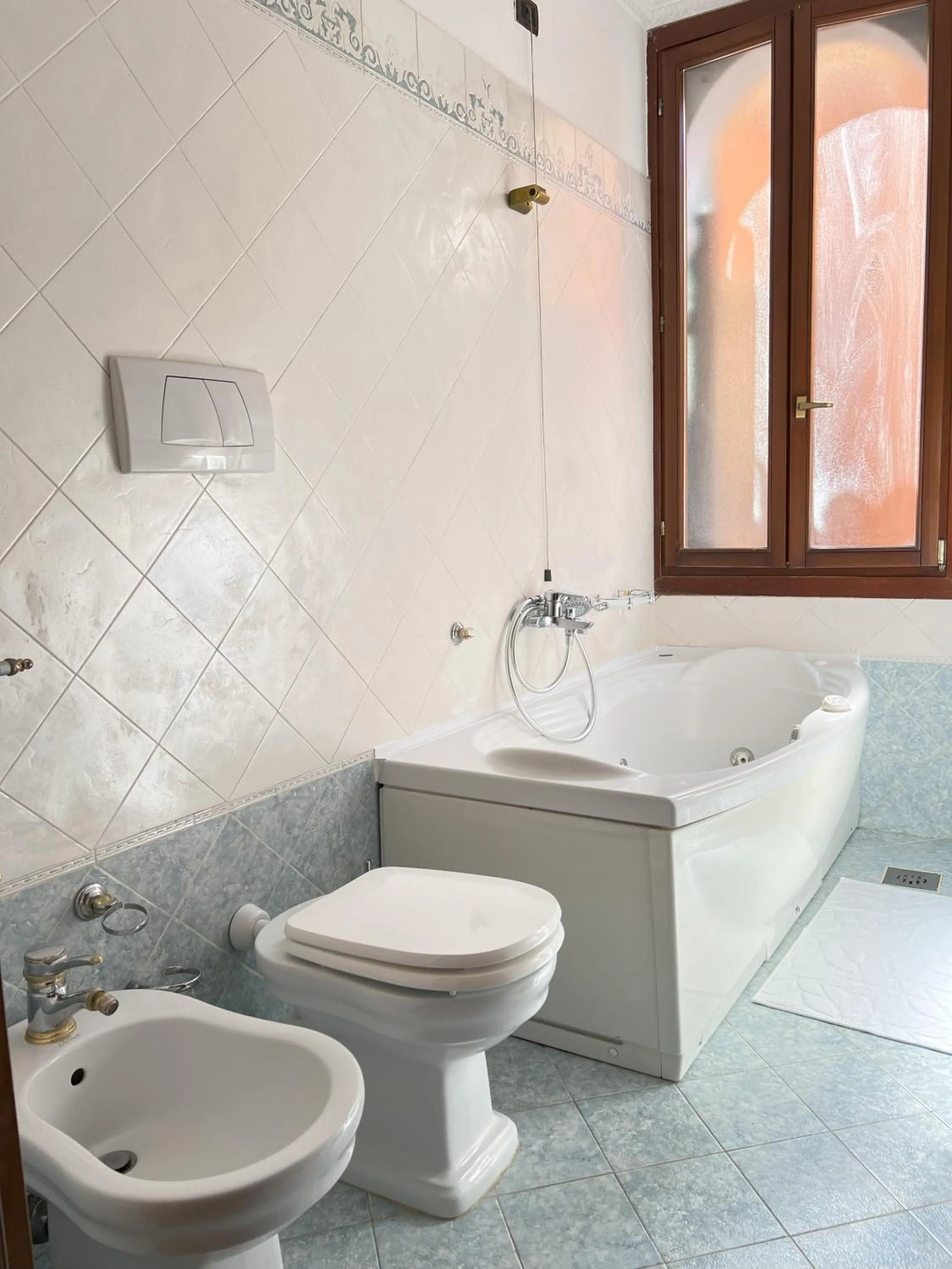 Bathroom in Hotel San Luca Venezia