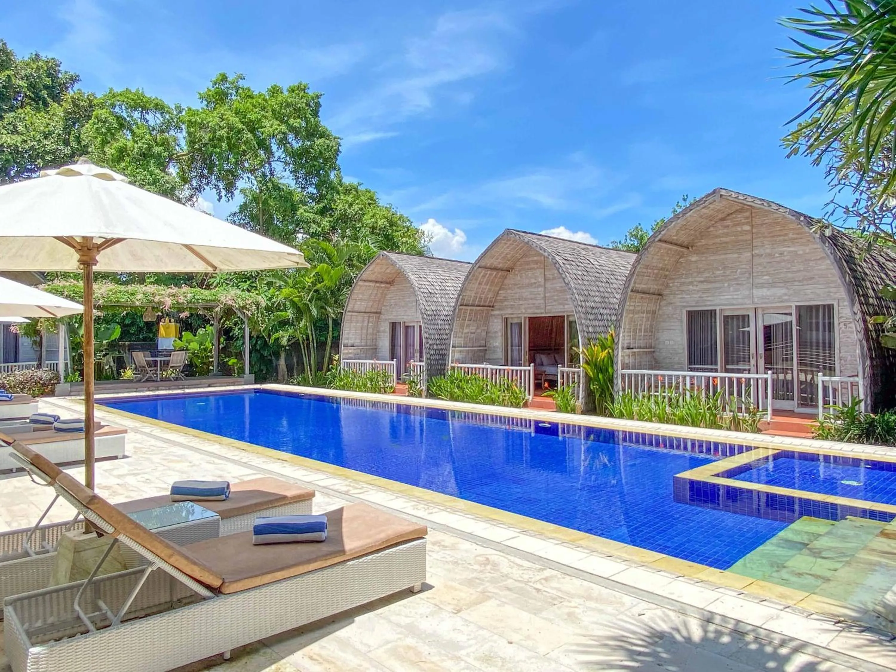 Swimming pool in Villa Del Mar Canggu by Kanaya Hospitality