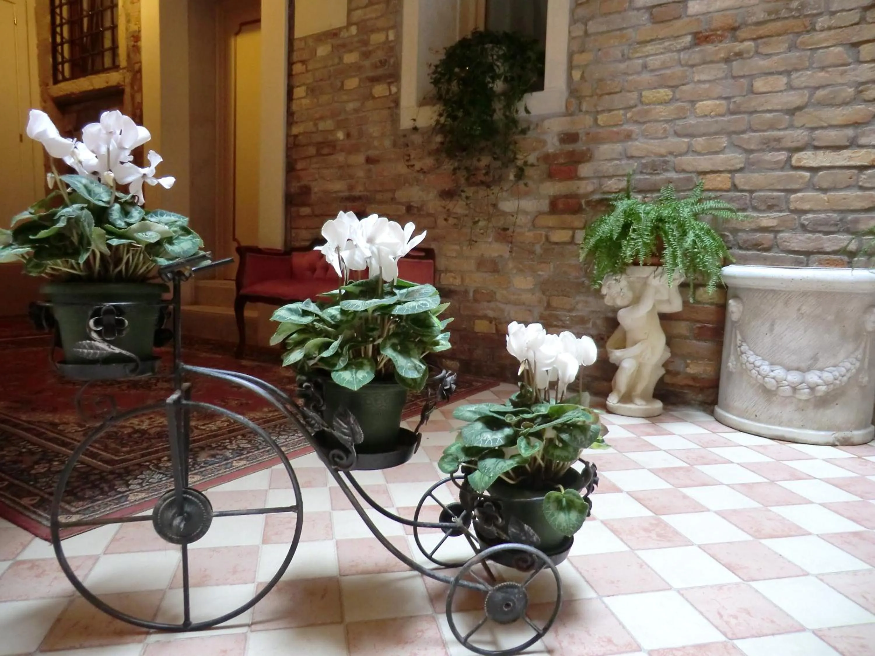 Decorative detail in Locanda Cà Le Vele