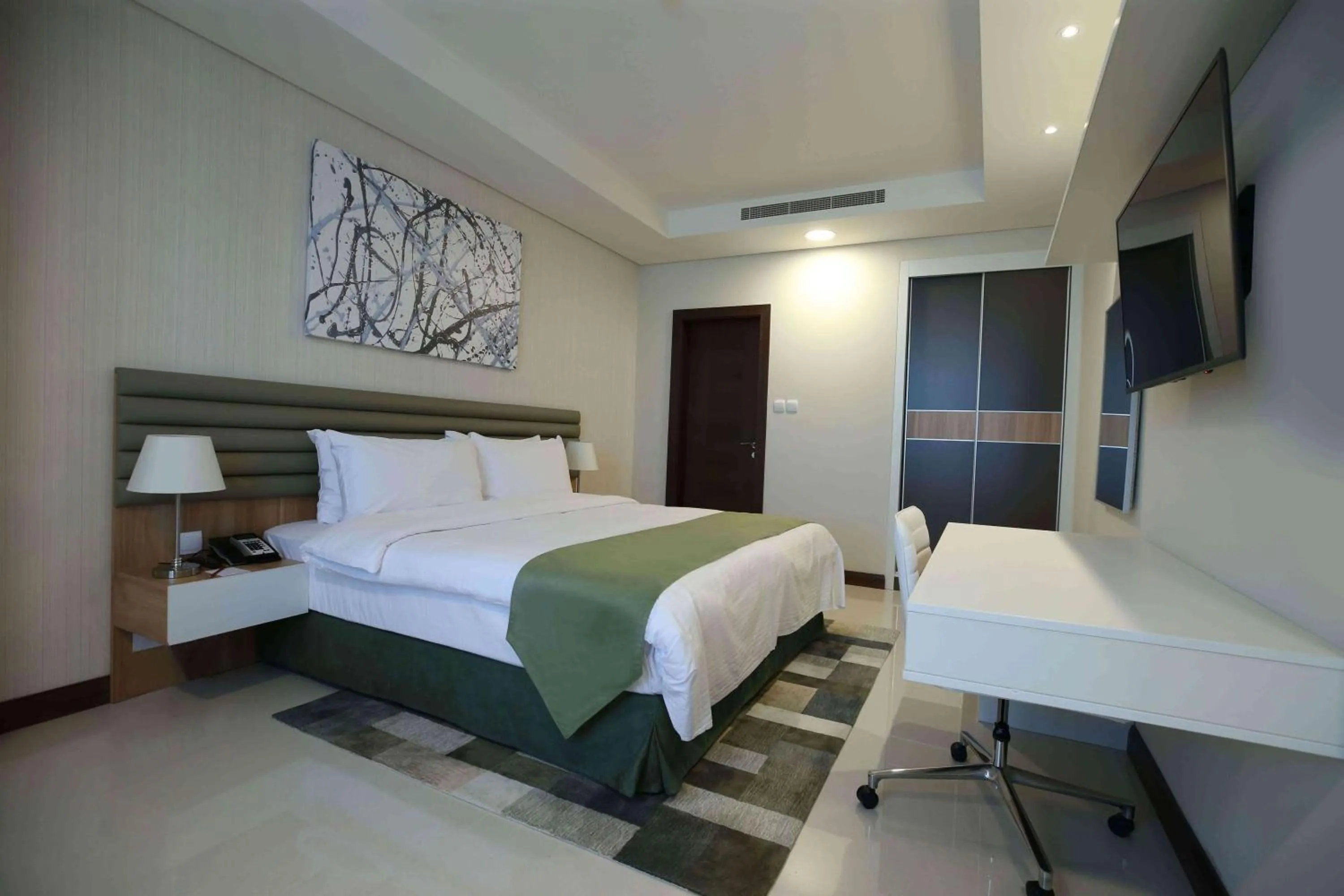 Bed in Gulf Executive Hotel & Residence Juffair