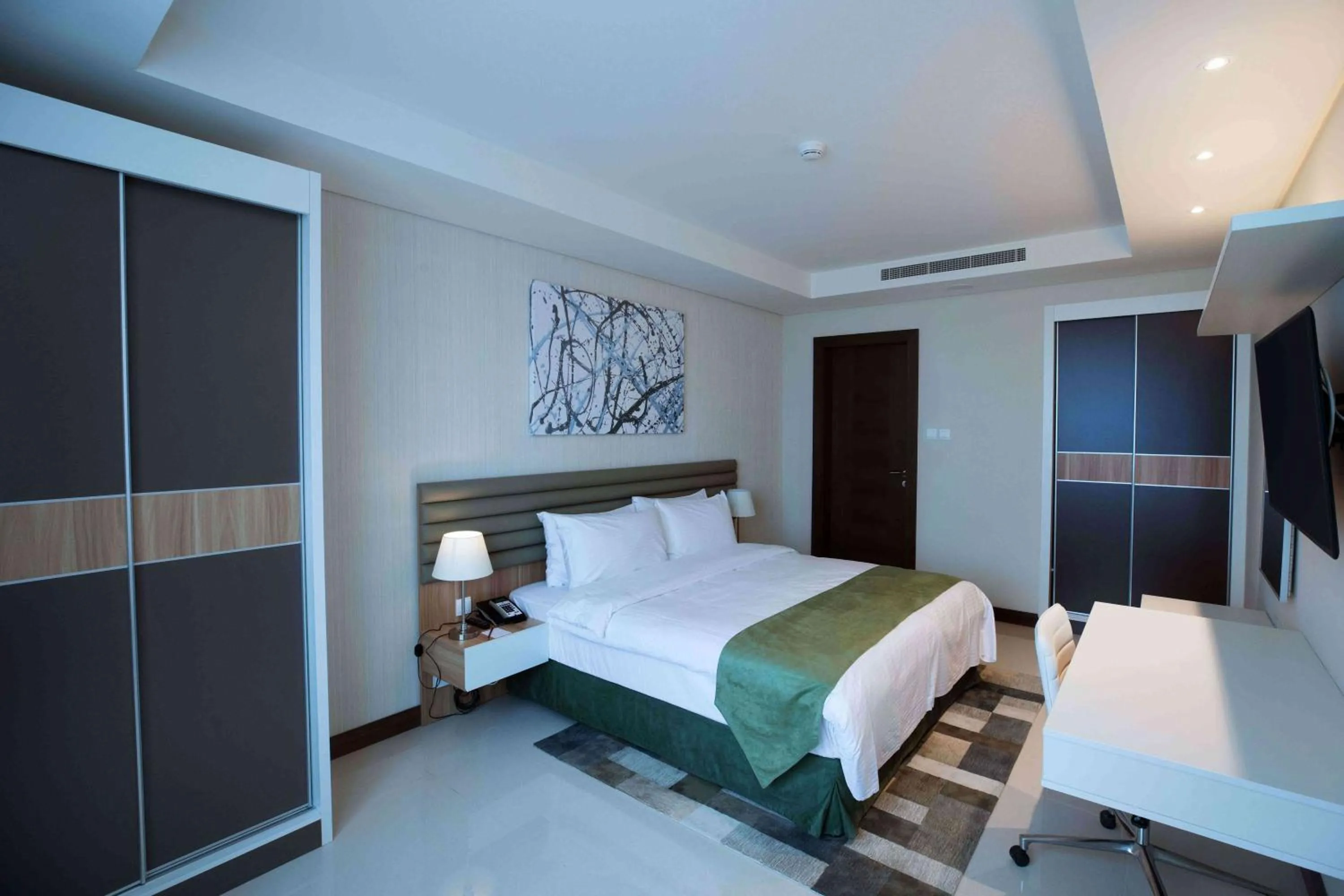 Bed in Gulf Executive Hotel & Residence Juffair