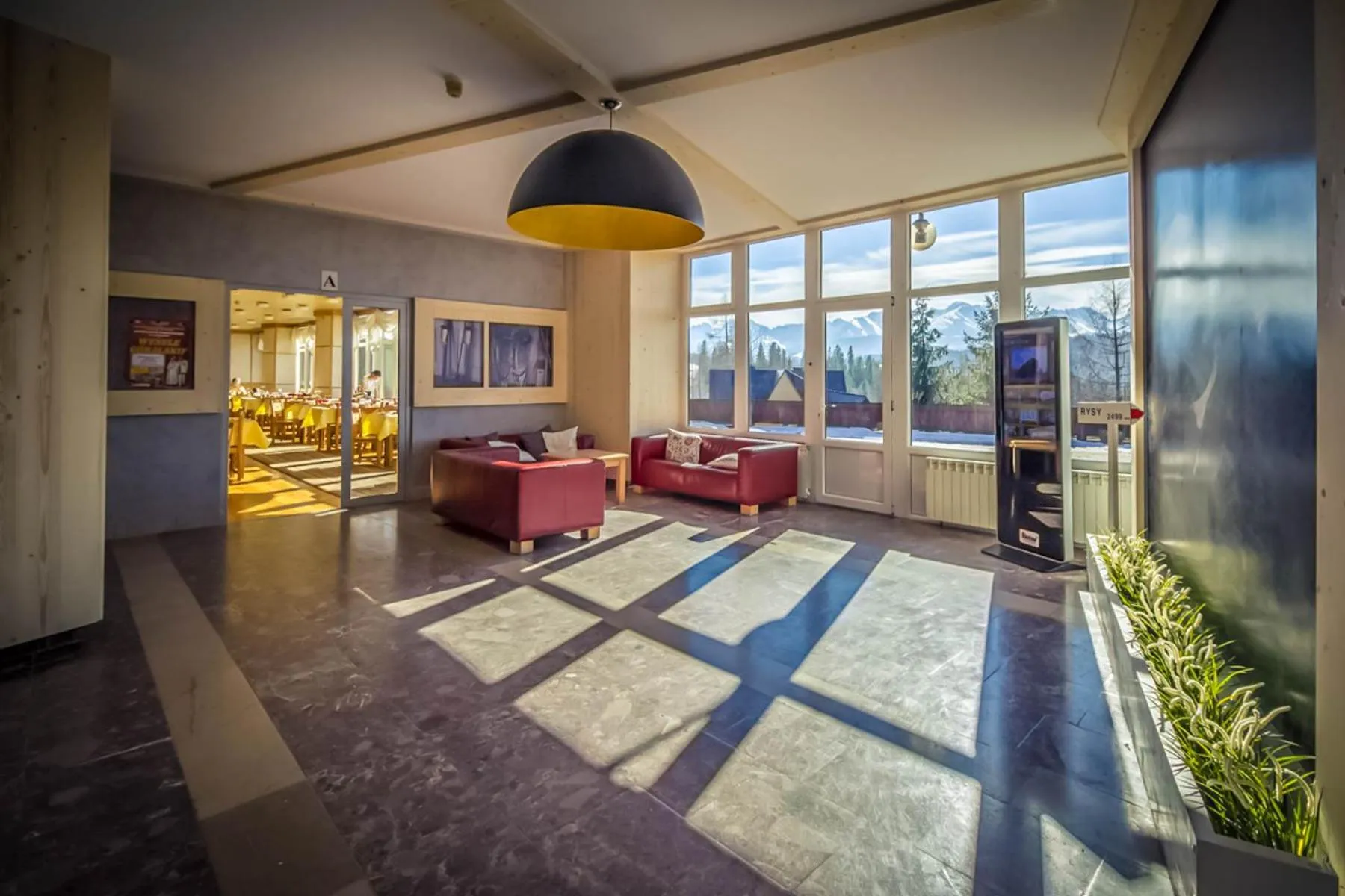 Communal lounge/ TV room in Rysy
