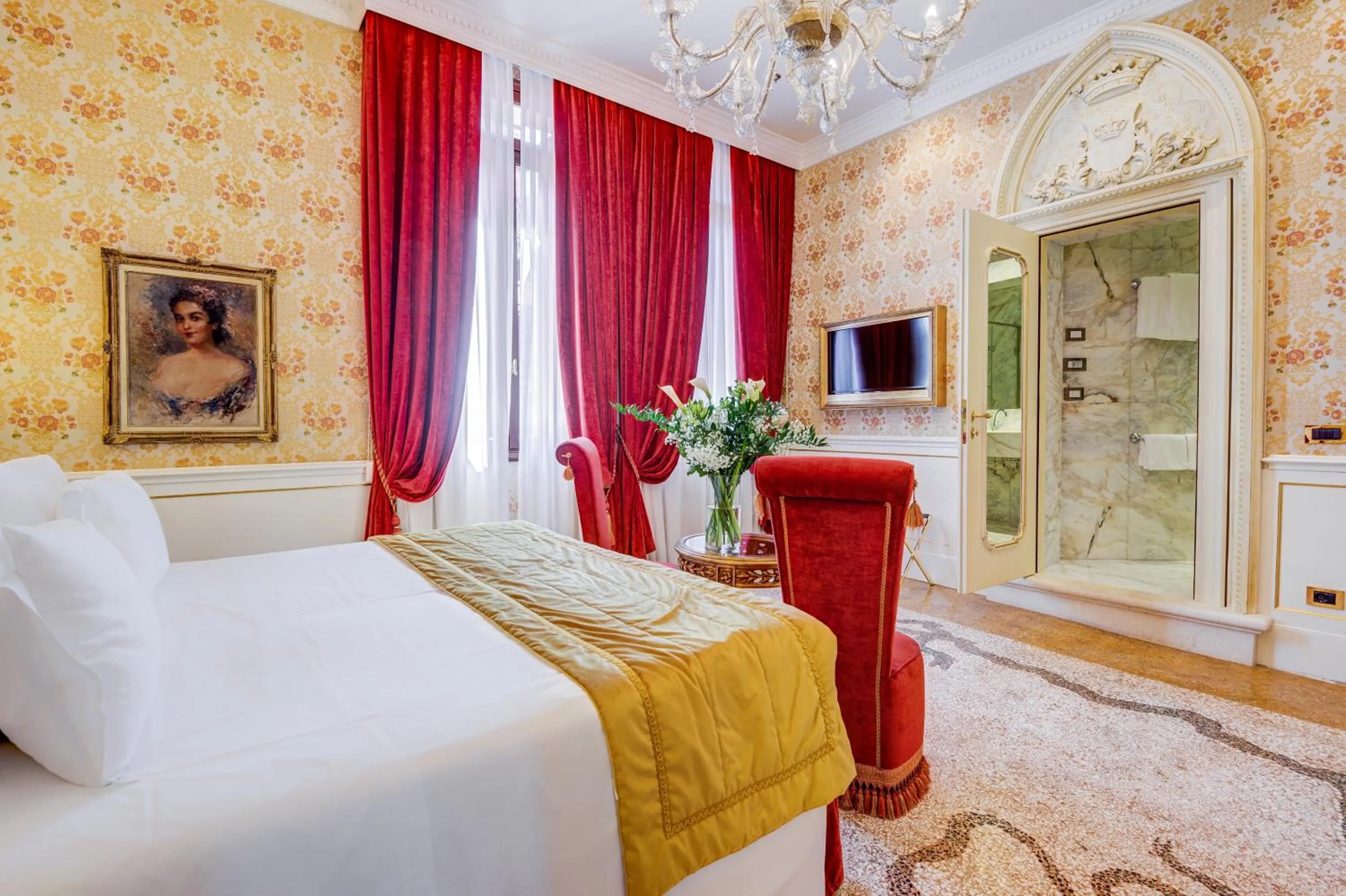 Photo of the whole room, Bed in Hotel Ai Reali - Small Luxury Hotels of the World
