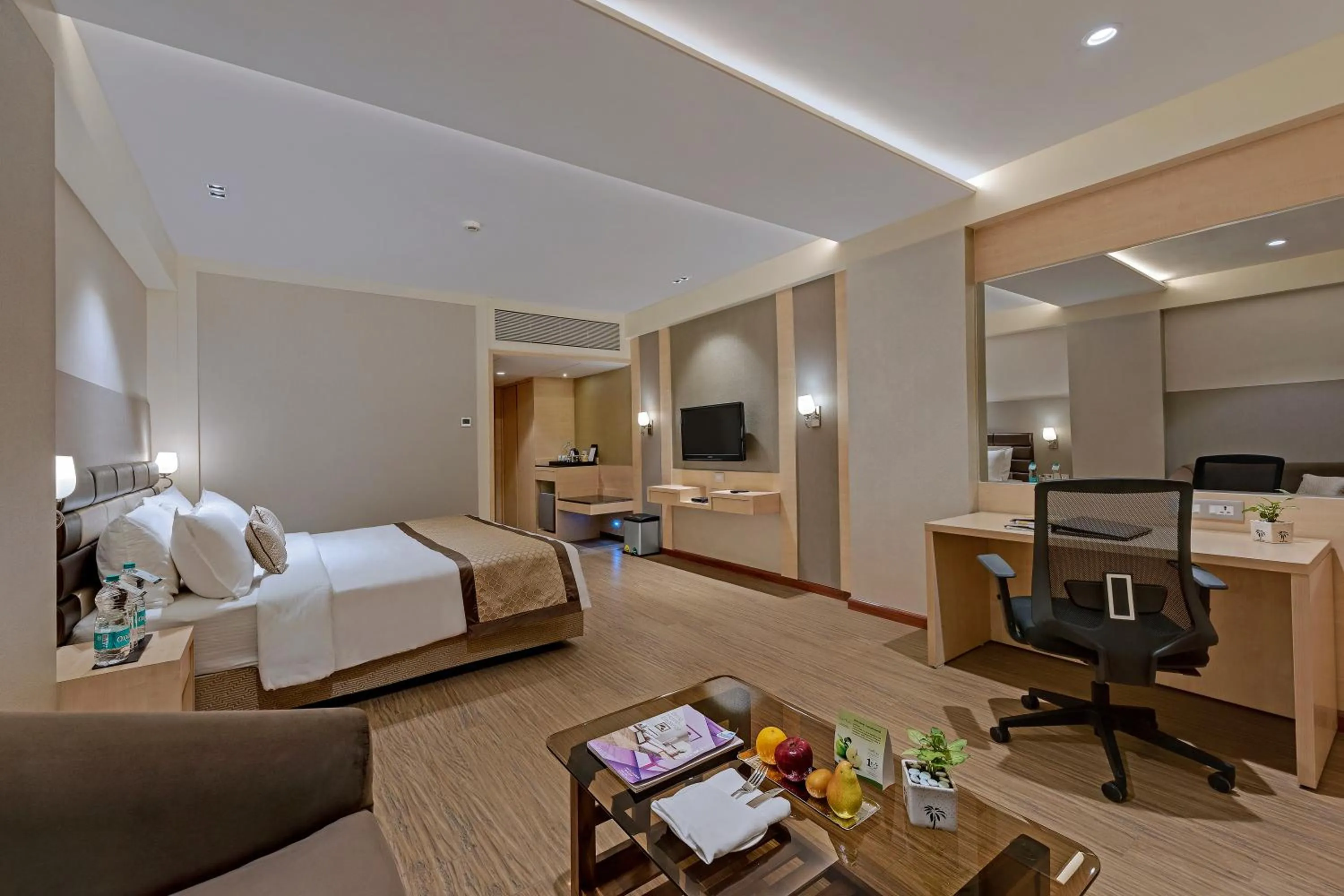 Photo of the whole room, Bed in The Fern Residency Aurangabad - Chhatrapati Sambhaji Nagar