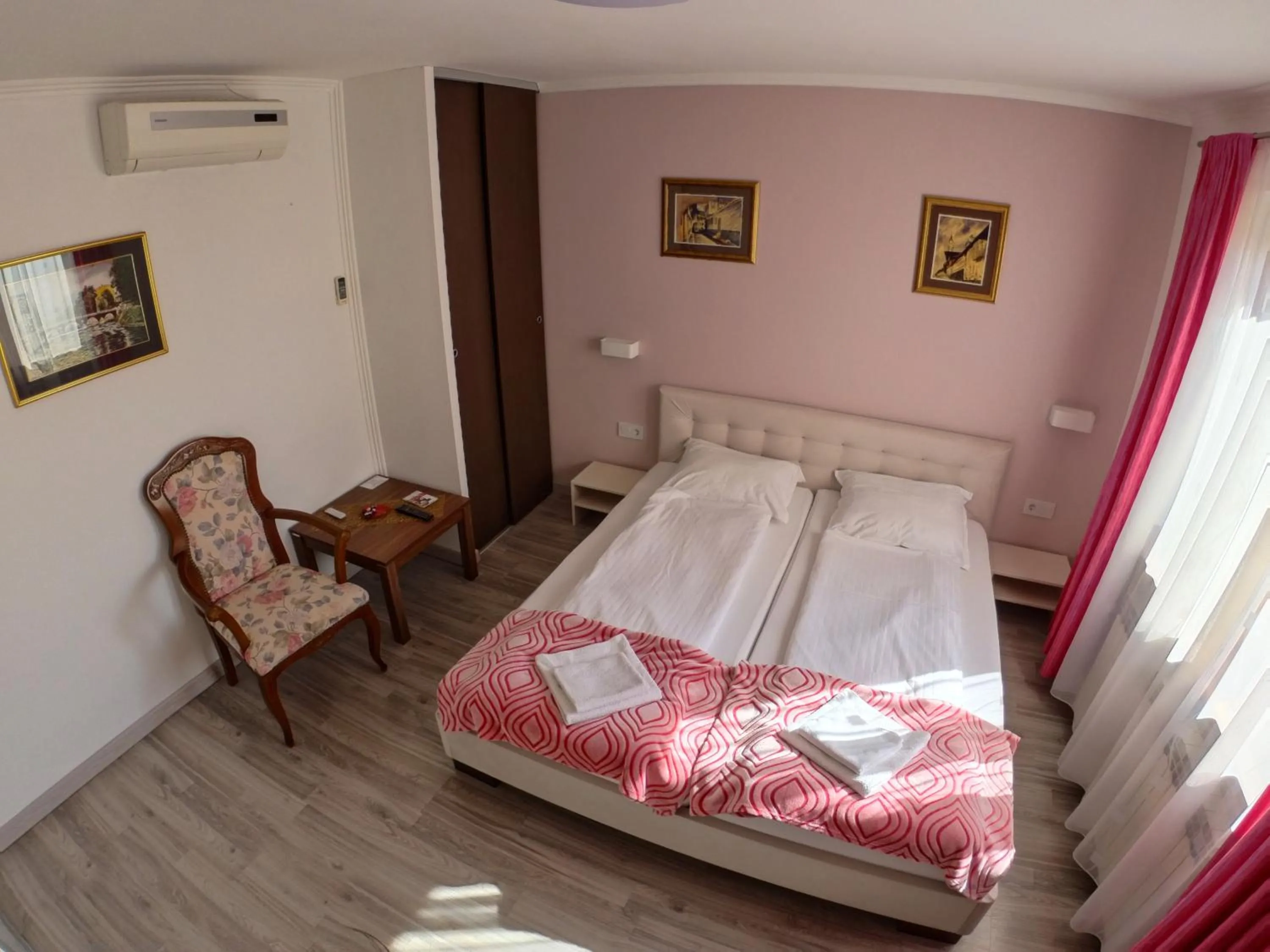ĆIRO HOTEL - free parking