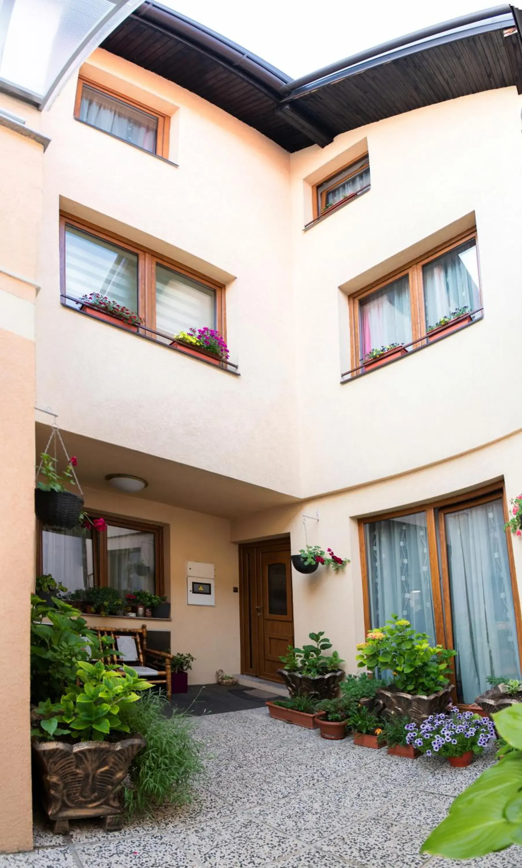 Family Room in ĆIRO HOTEL - free parking Family Room in ĆIRO HOTEL - free parking