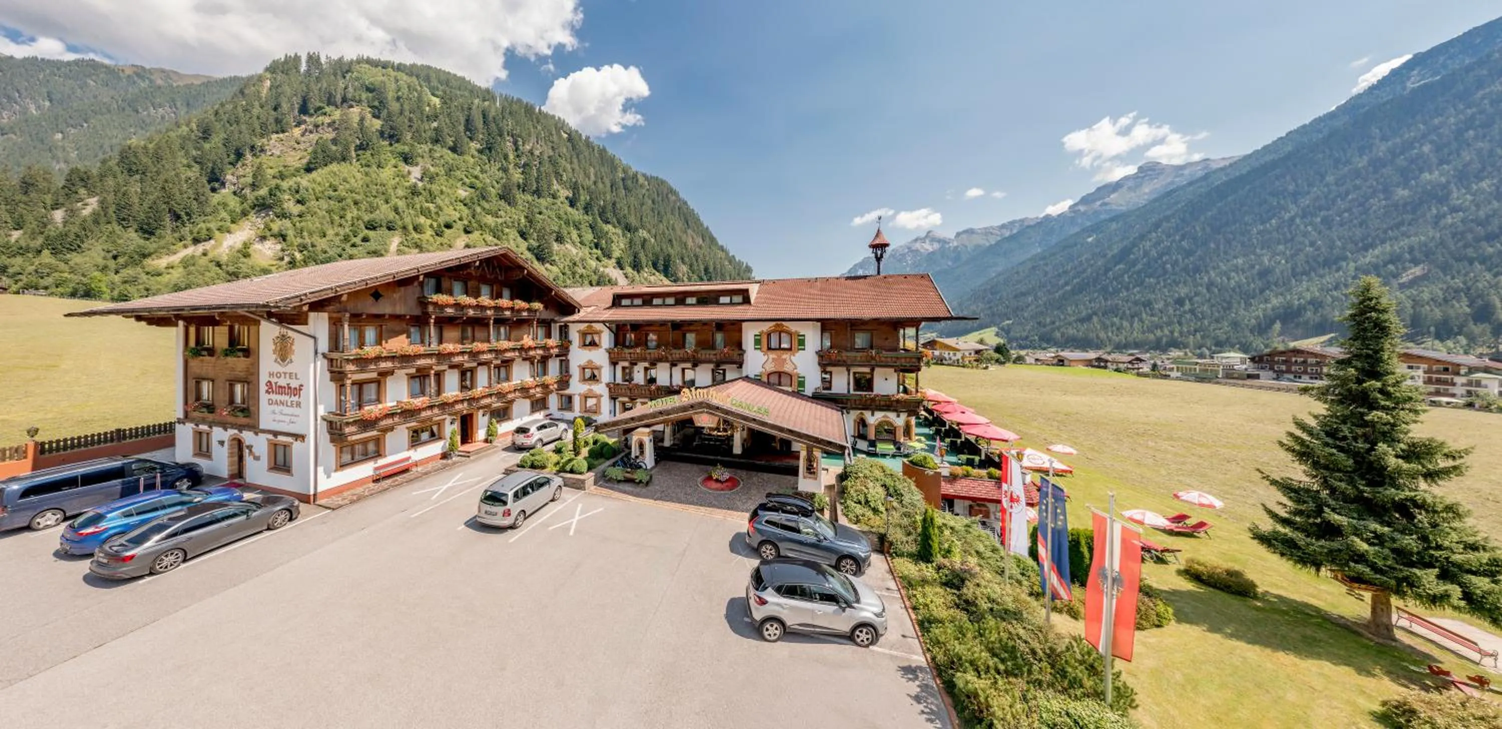 Property building in Hotel Almhof