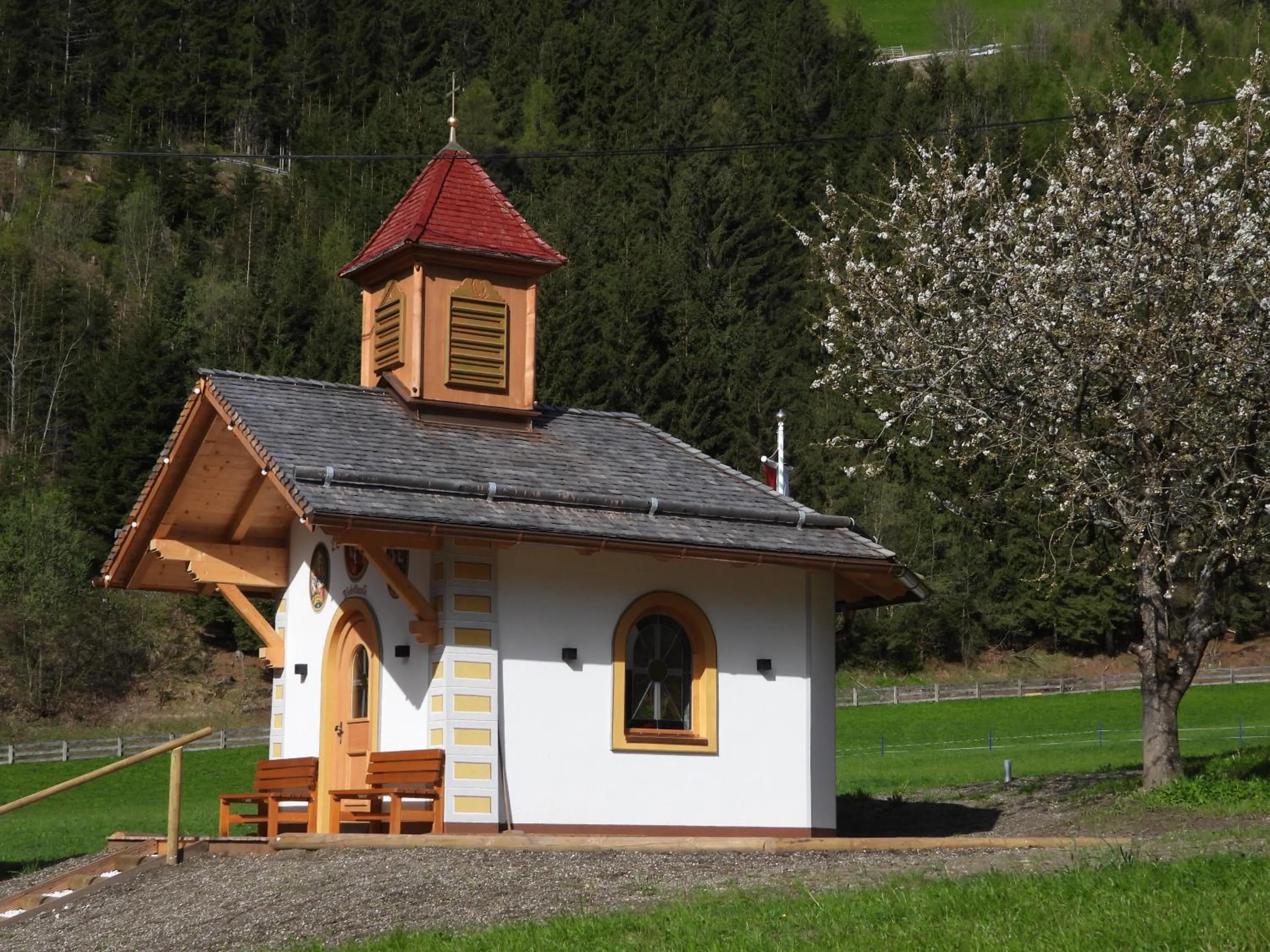 Property building in Hotel Almhof