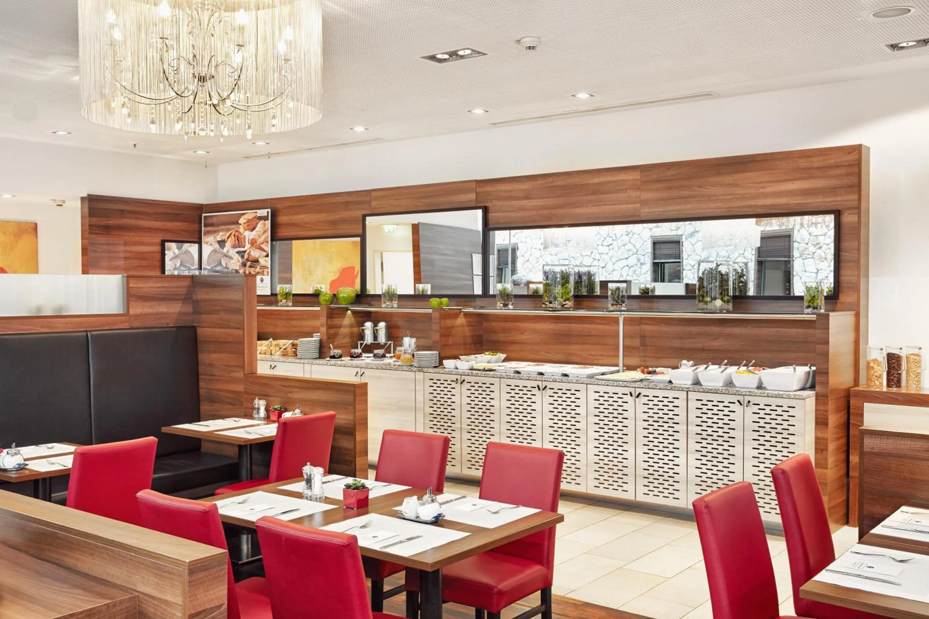 Restaurant/places to eat in H4 Hotel Münster