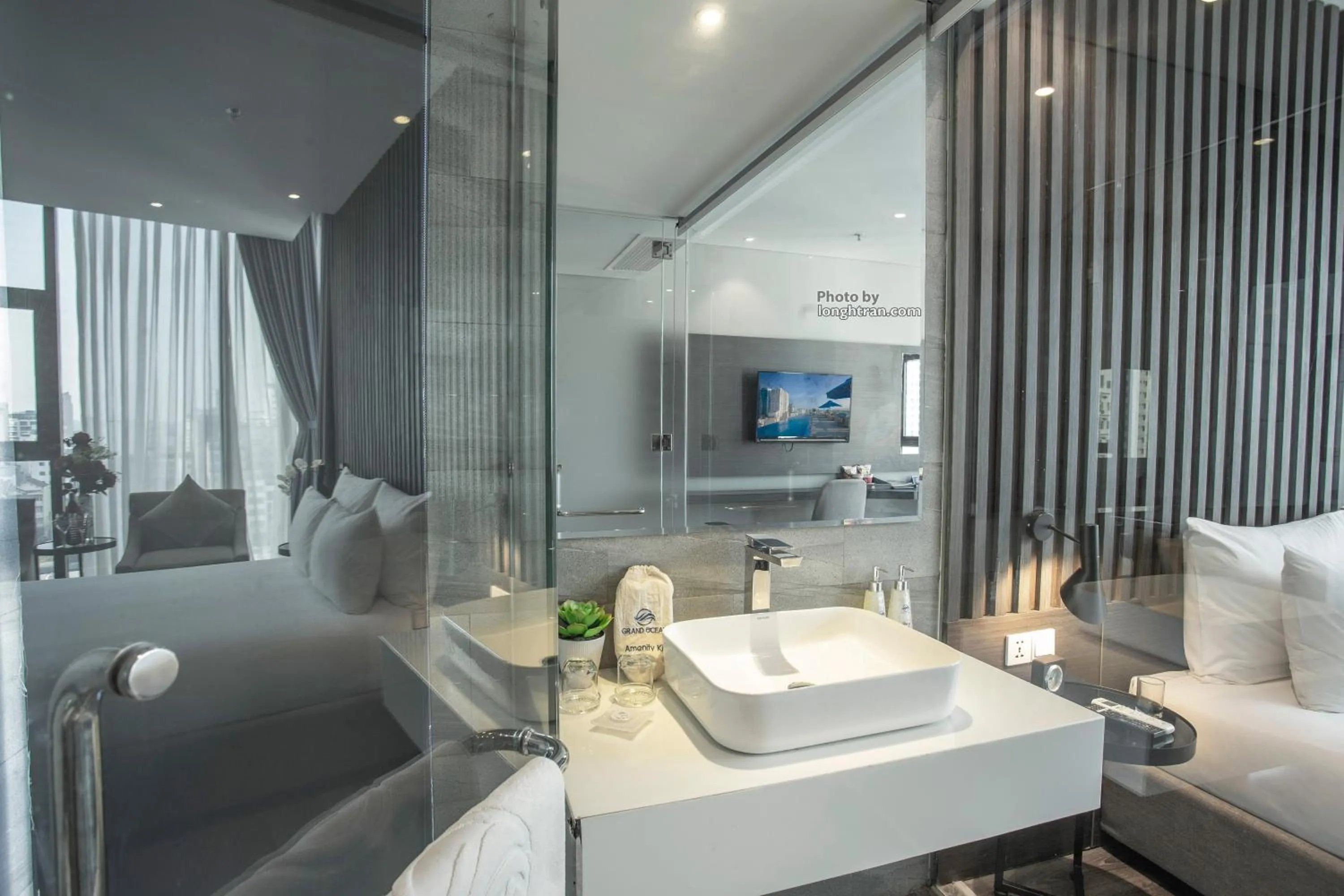 Property building, Bed in Grand Ocean Luxury Boutique - Infinity Rooftop Pool