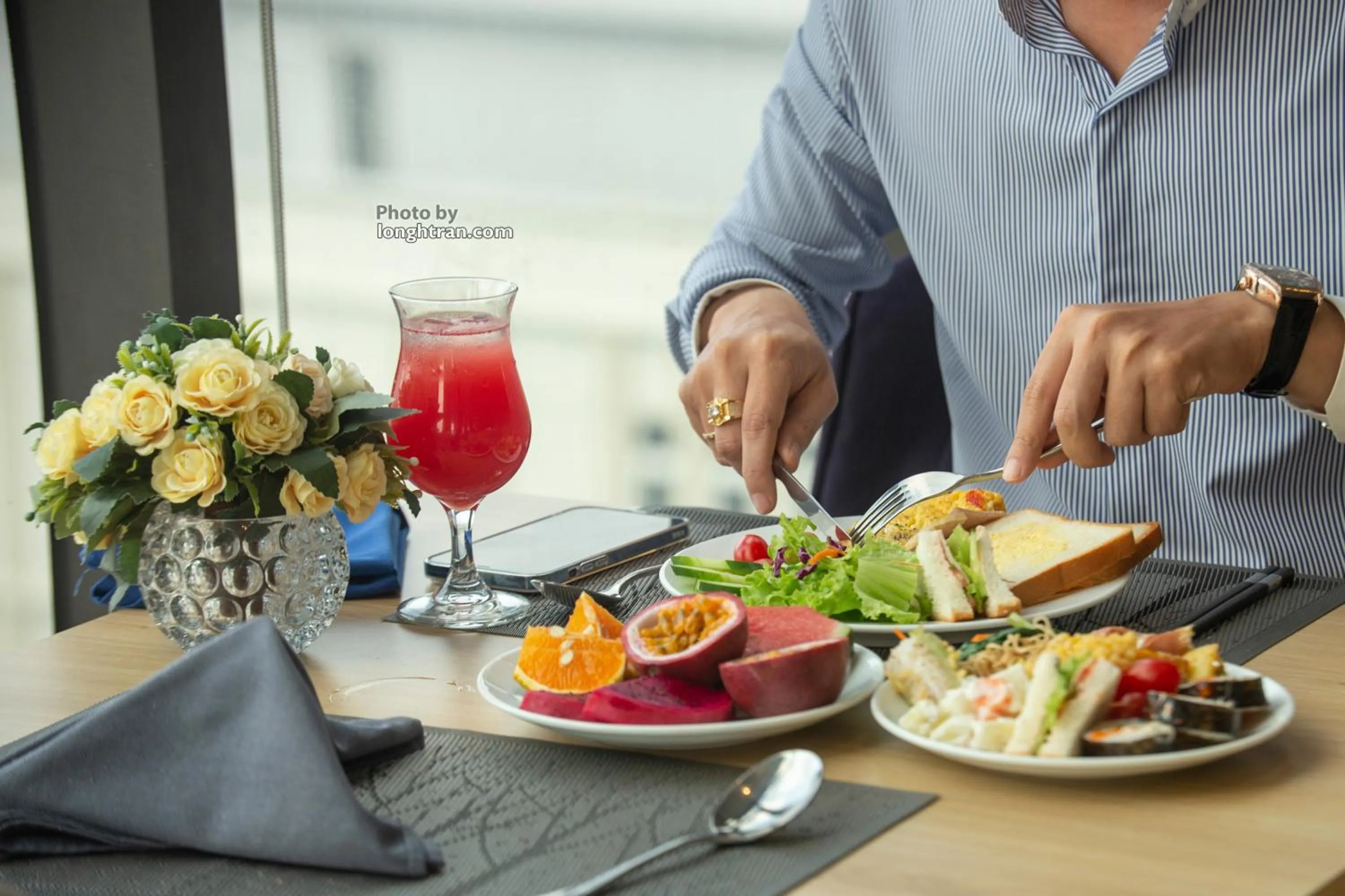 Restaurant/places to eat in Grand Ocean Luxury Boutique - Infinity Rooftop Pool