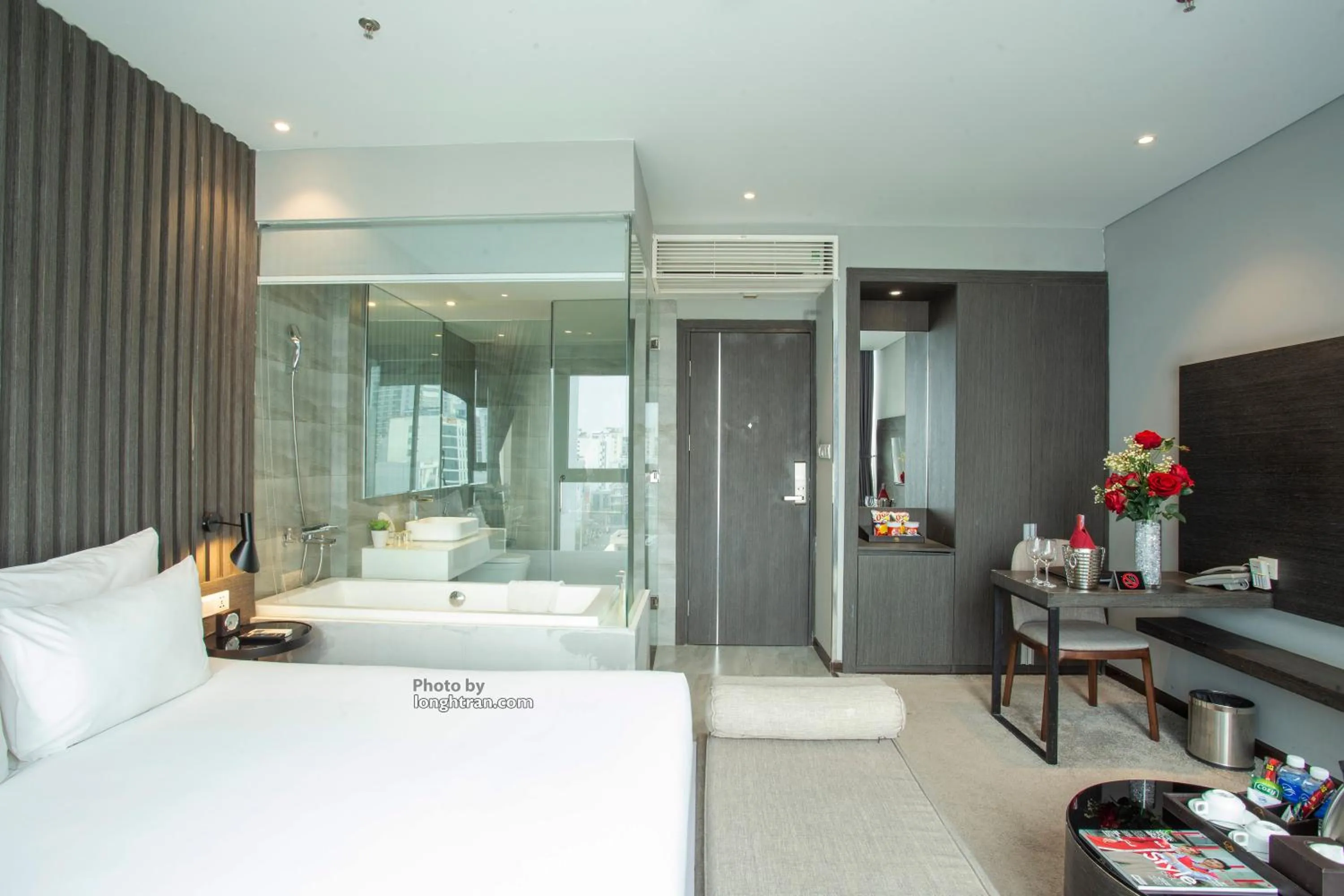 Property building, Bed in Grand Ocean Luxury Boutique - Infinity Rooftop Pool