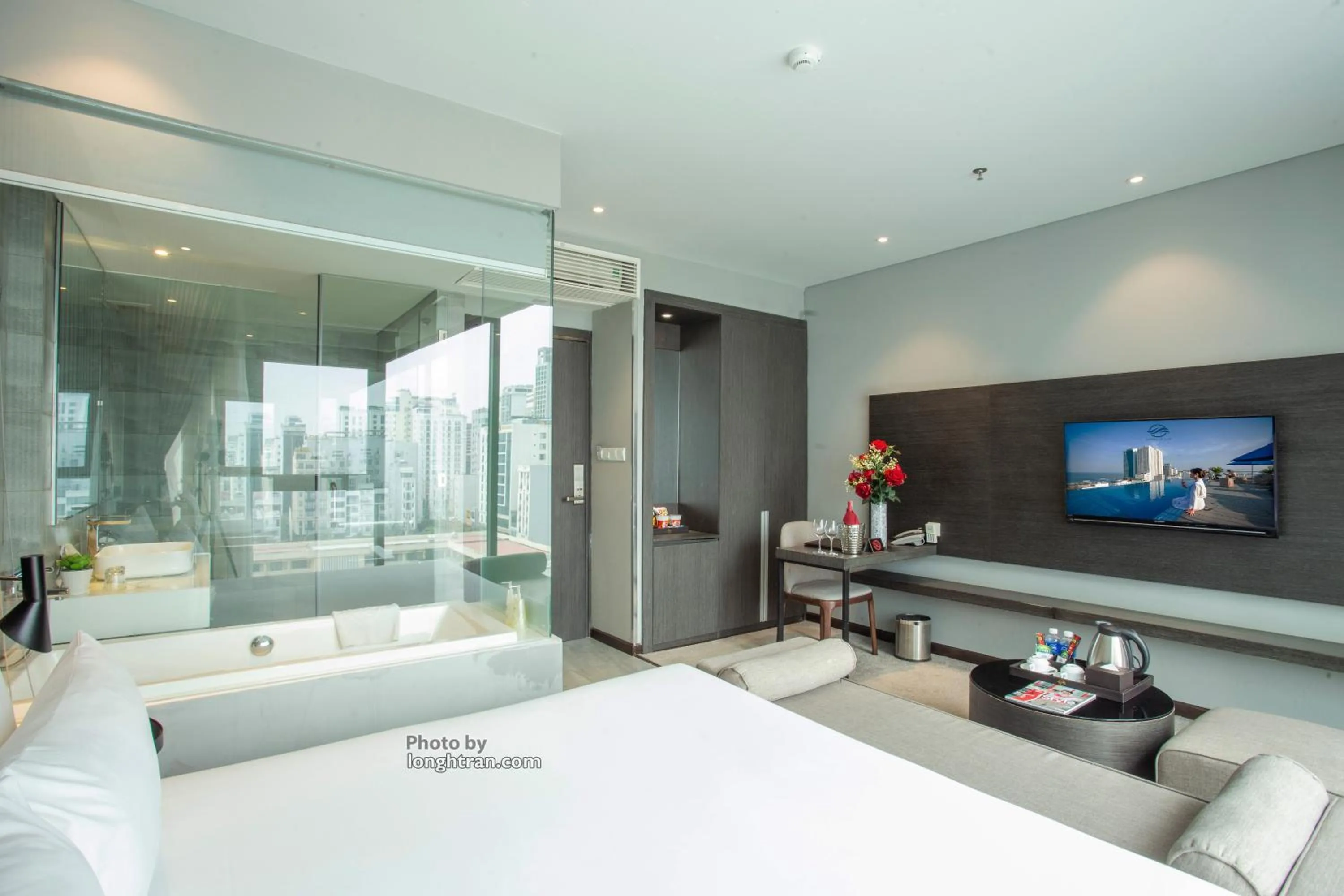 Property building, Bed in Grand Ocean Luxury Boutique - Infinity Rooftop Pool