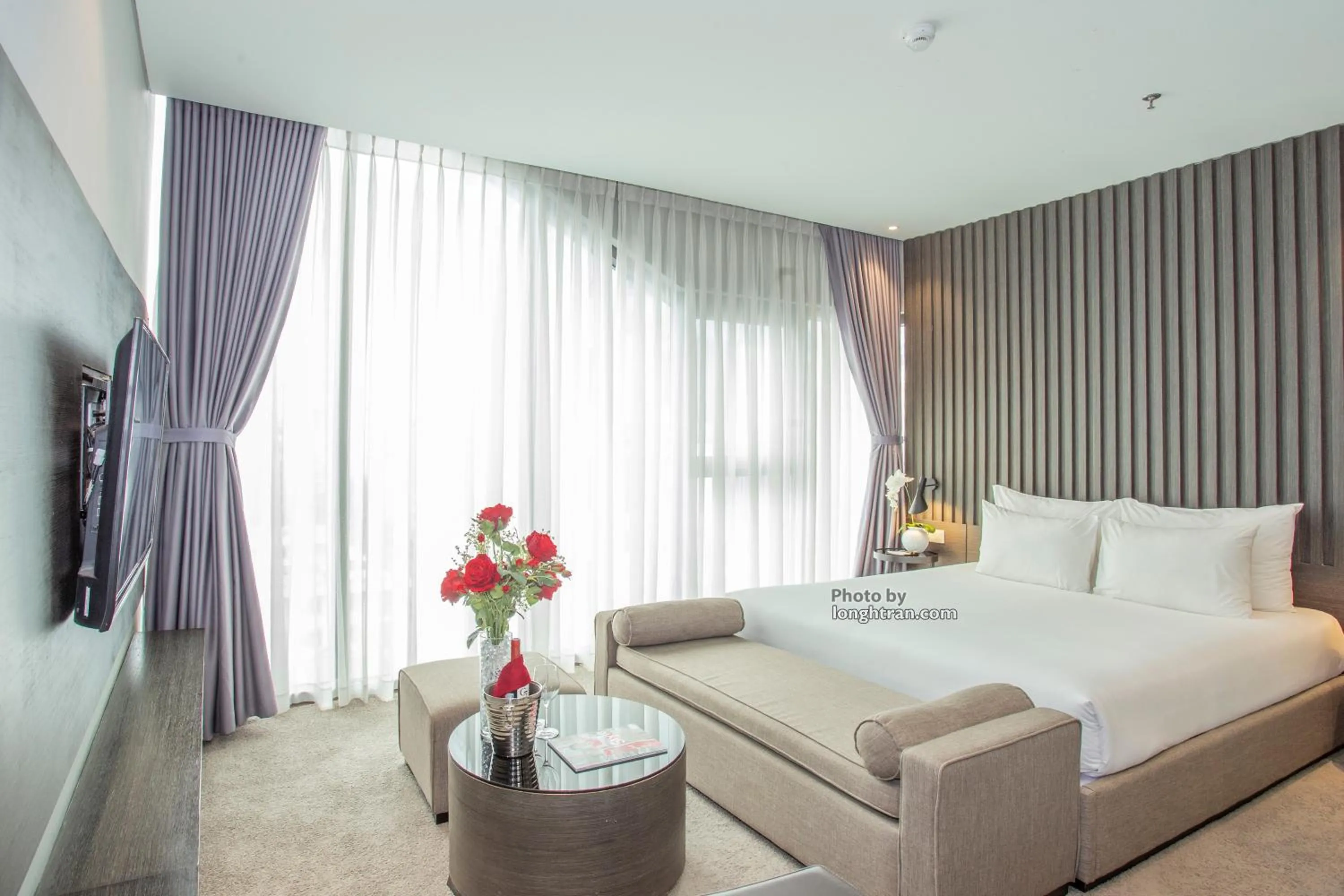 Property building, Bed in Grand Ocean Luxury Boutique - Infinity Rooftop Pool