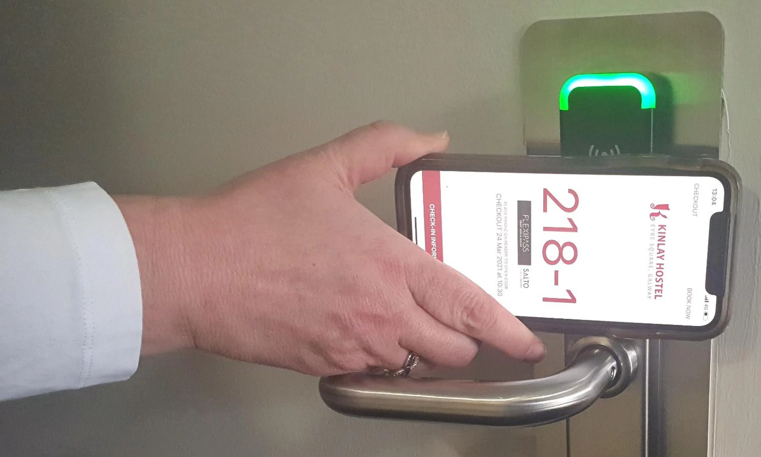 Bedroom in Kinlay Hostel Eyre Square