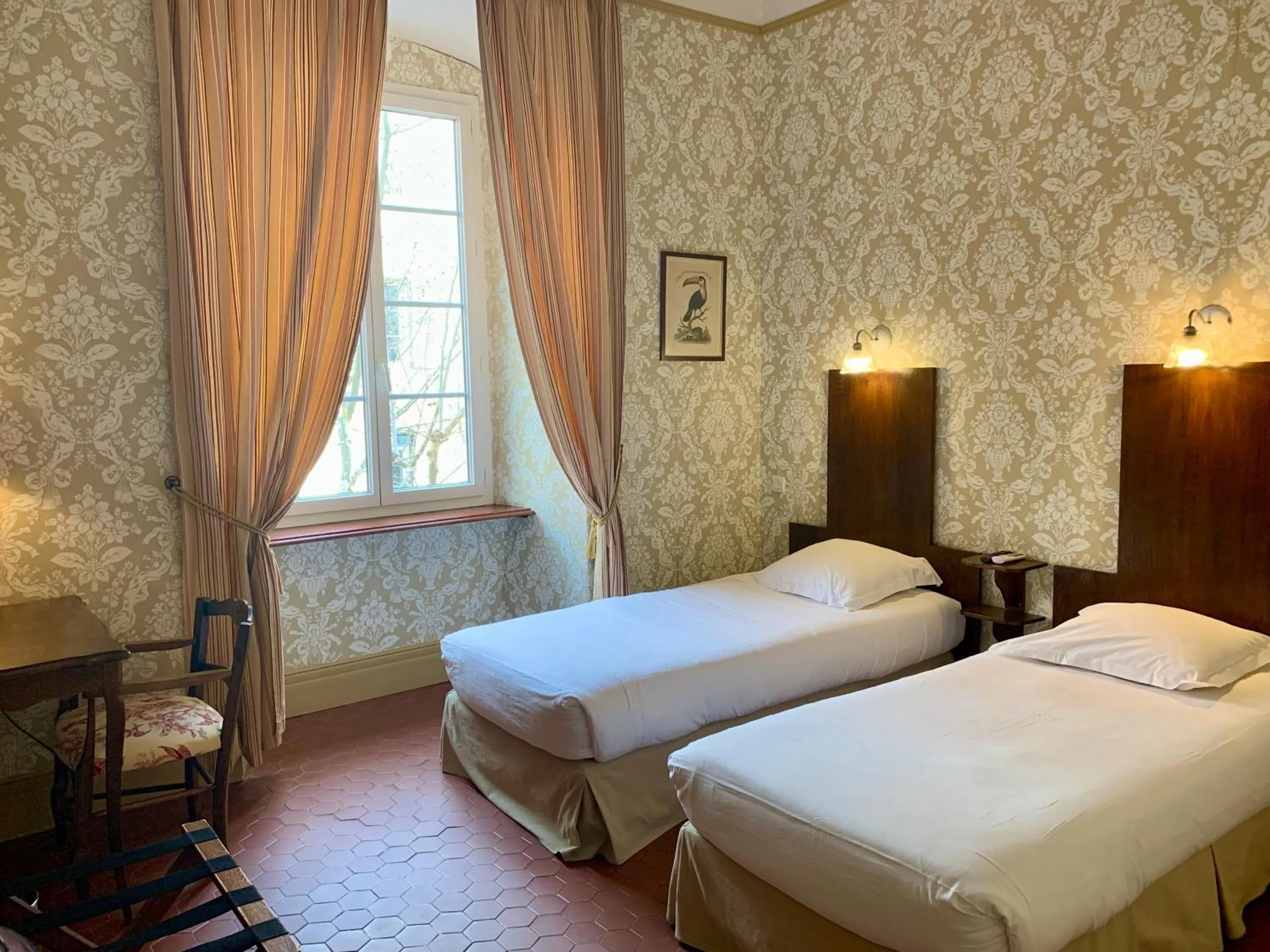 Twin Room with City View in Hotel Central Bastia