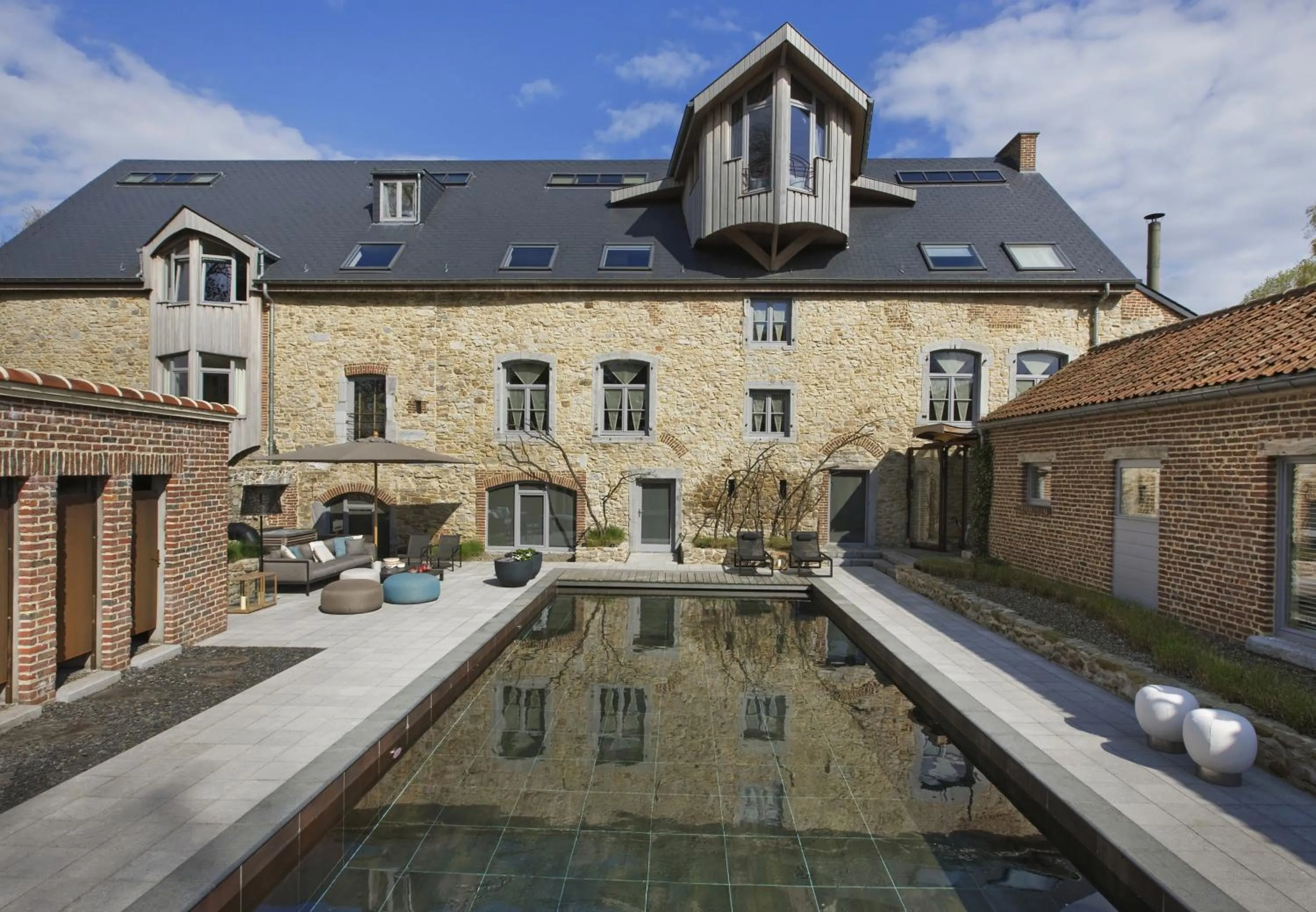 Property building in Ne5t Hotel & Spa