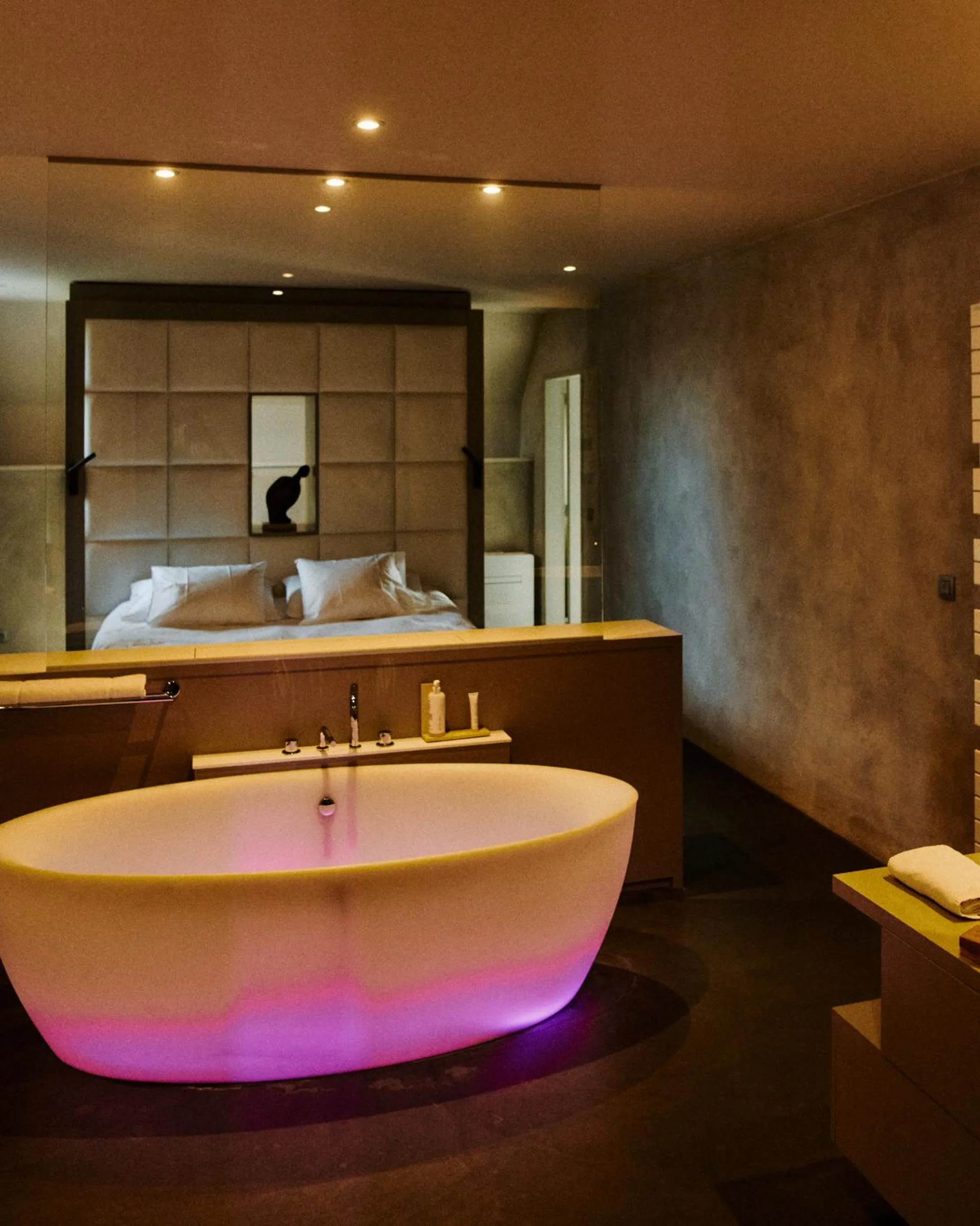 Bed in Ne5t Hotel & Spa