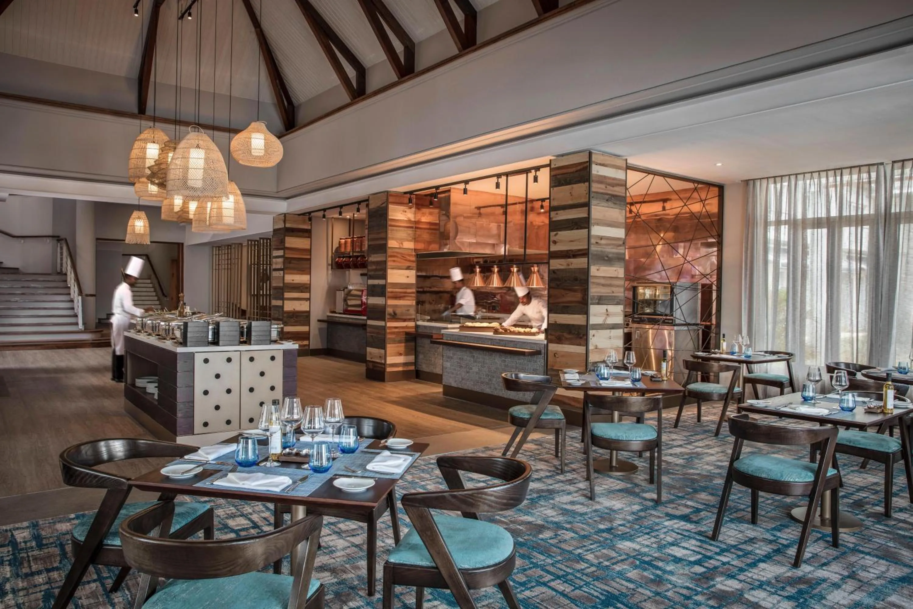 Restaurant/places to eat in Le Suffren Hotel & Marina