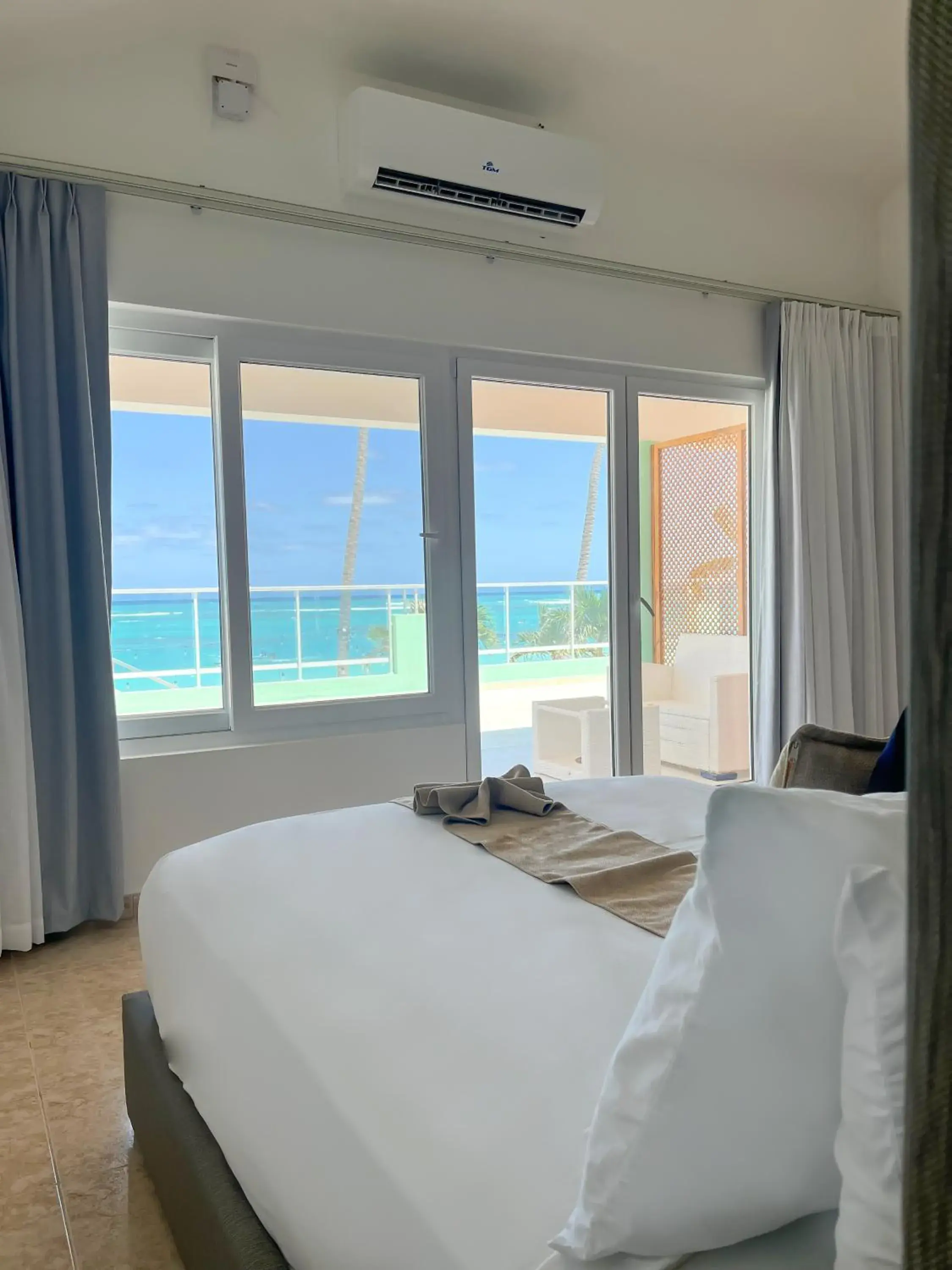 Family Two-Bedroom Apartment with View in Hotel Checkin El Cortecito Beach Family Two-Bedroom Apartment with View in Hotel Checkin El Cortecito Beach