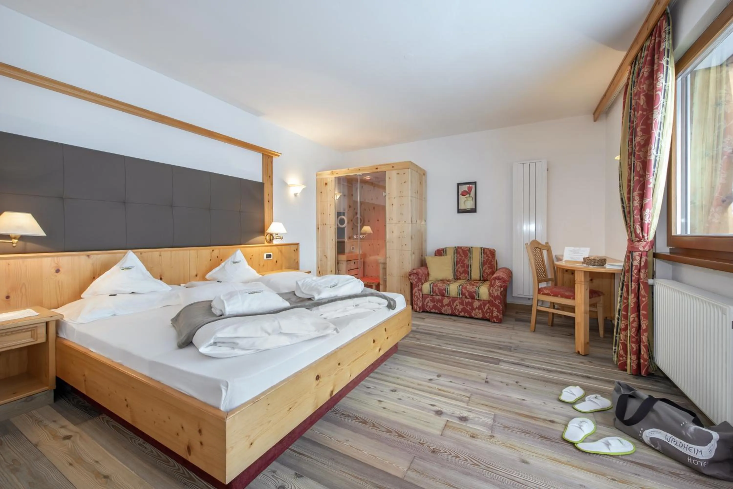 Bed in Naturhotel Waldheim