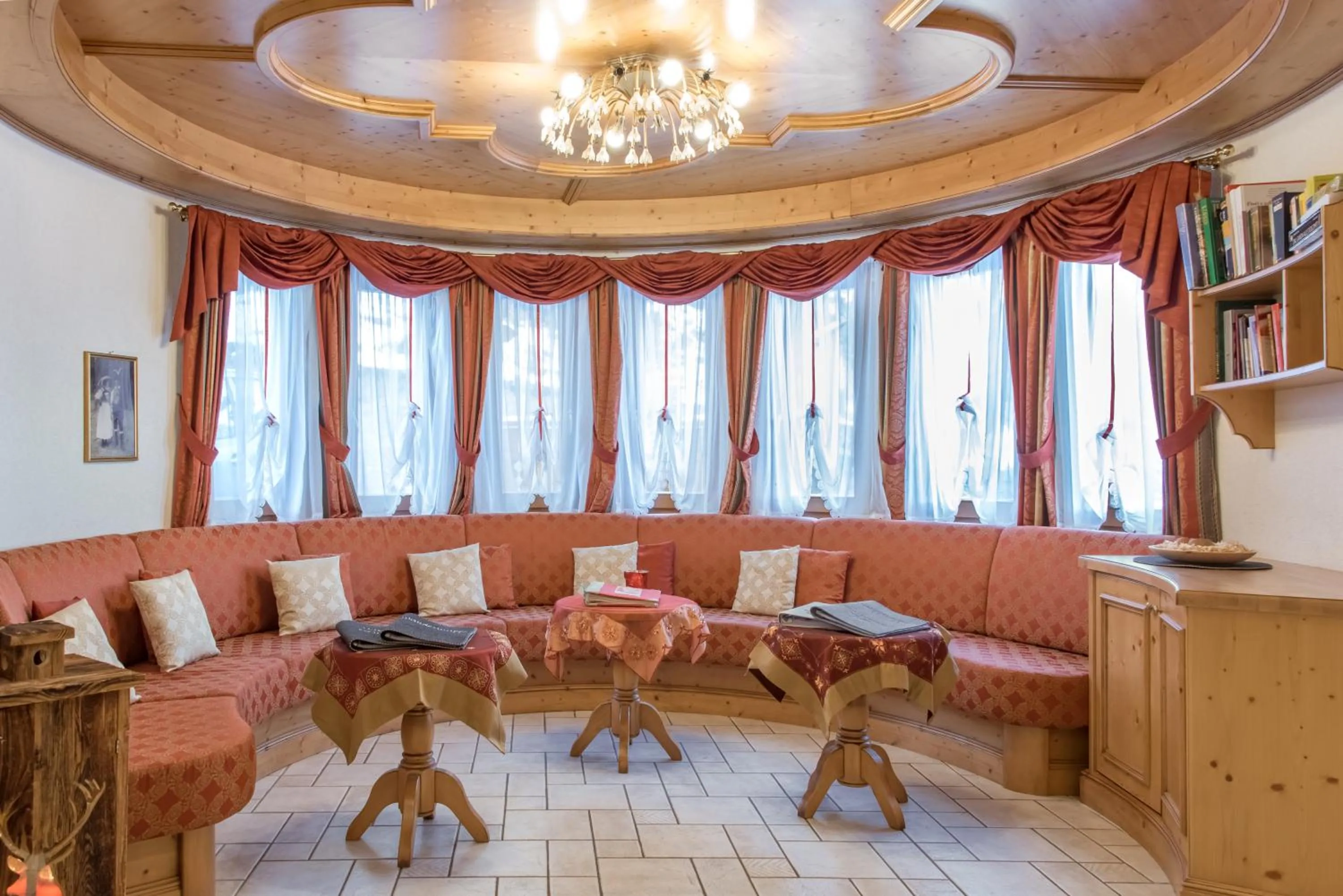 Seating area in Naturhotel Waldheim