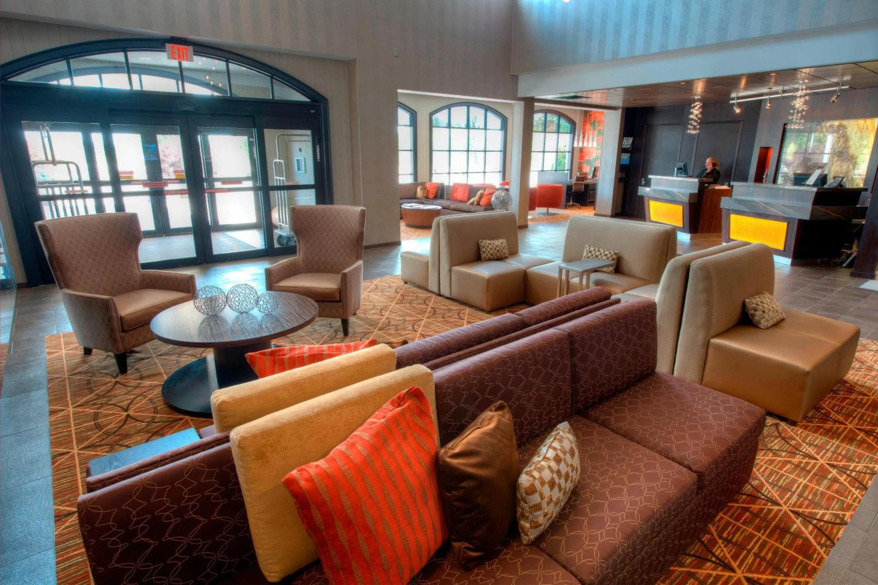 Lobby or reception in Courtyard by Marriott Waterloo St. Jacobs