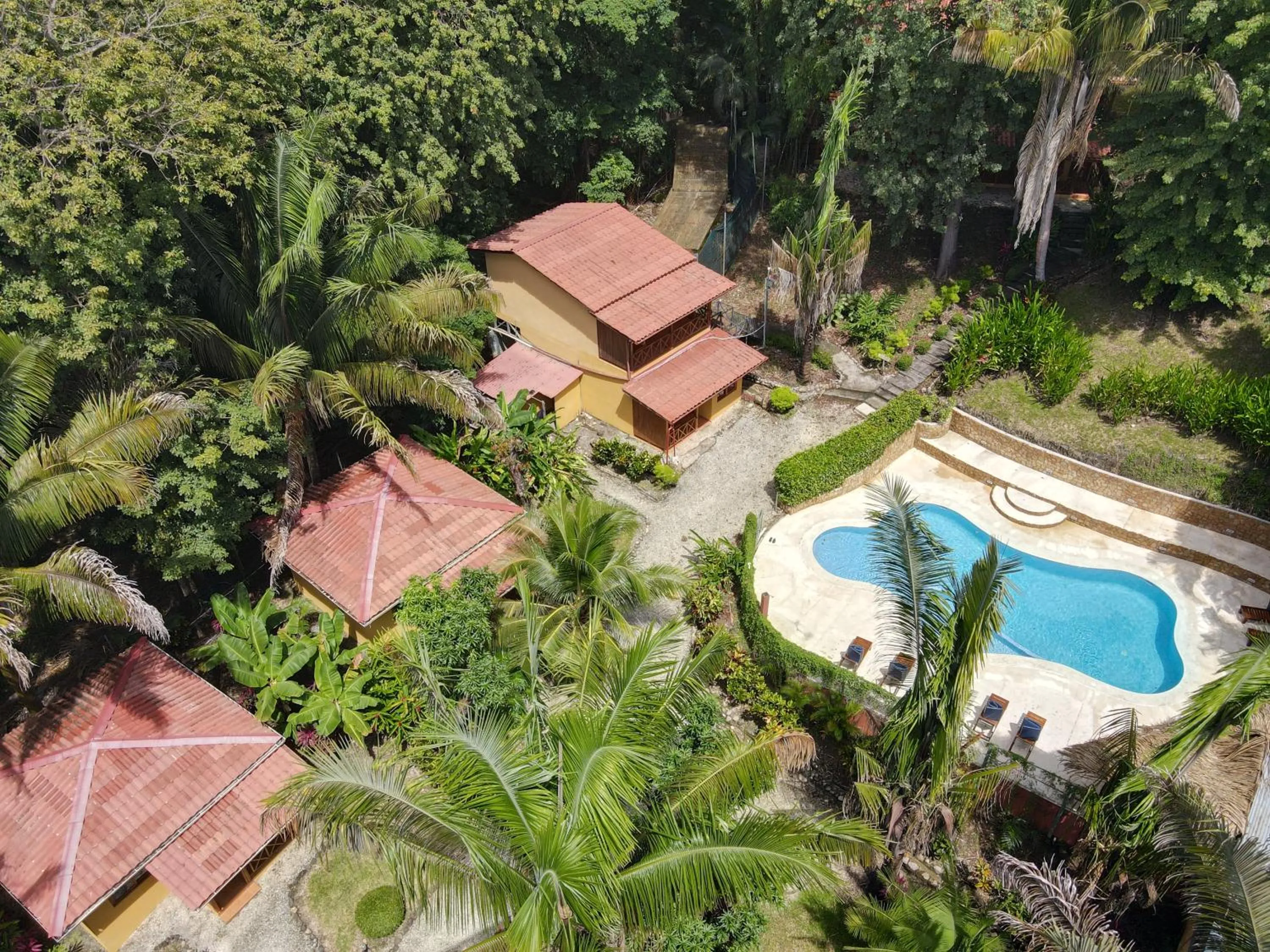 Esencia Hotel and Villas