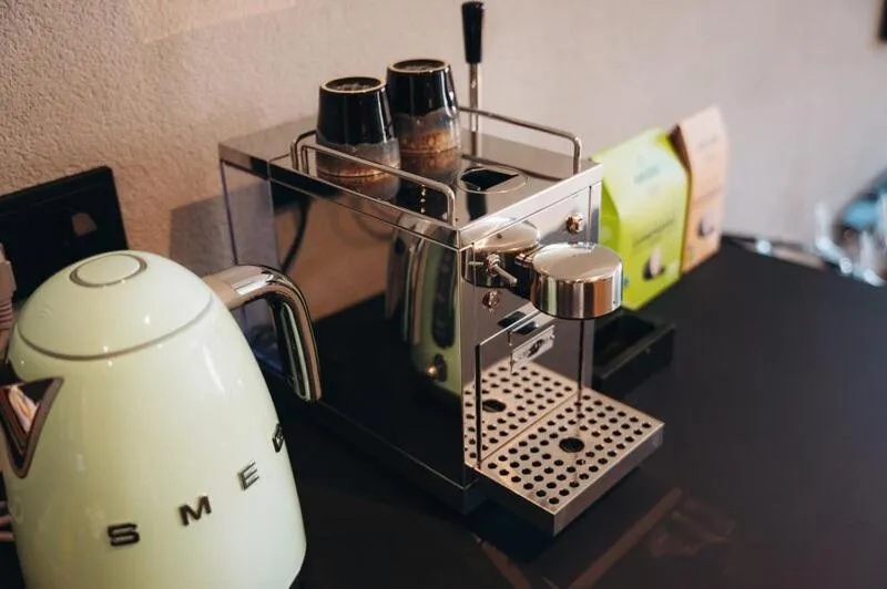 Coffee/tea facilities in Appart Hotel Knappaboda