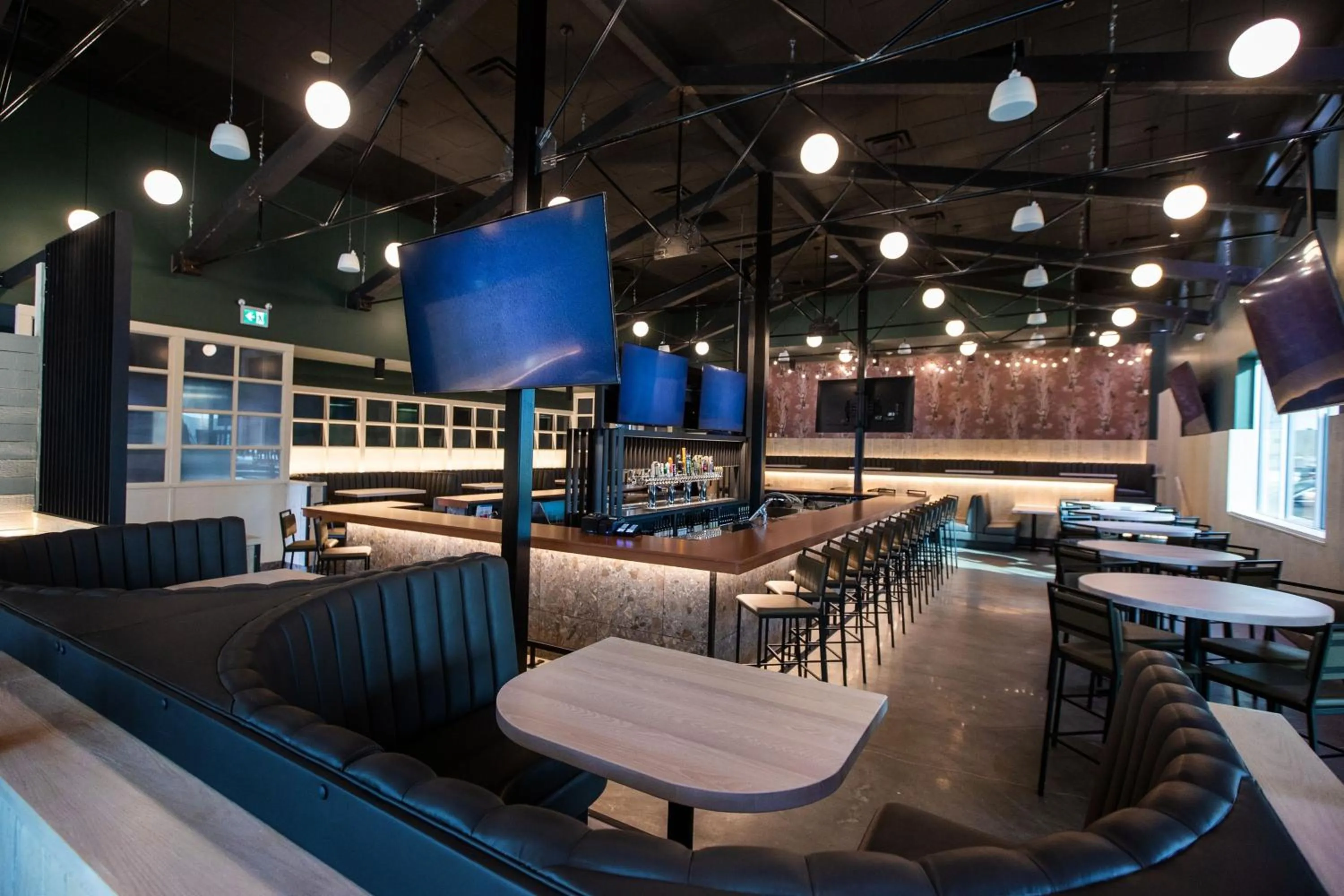 Restaurant/places to eat in Four Points by Sheraton Edmonton Gateway