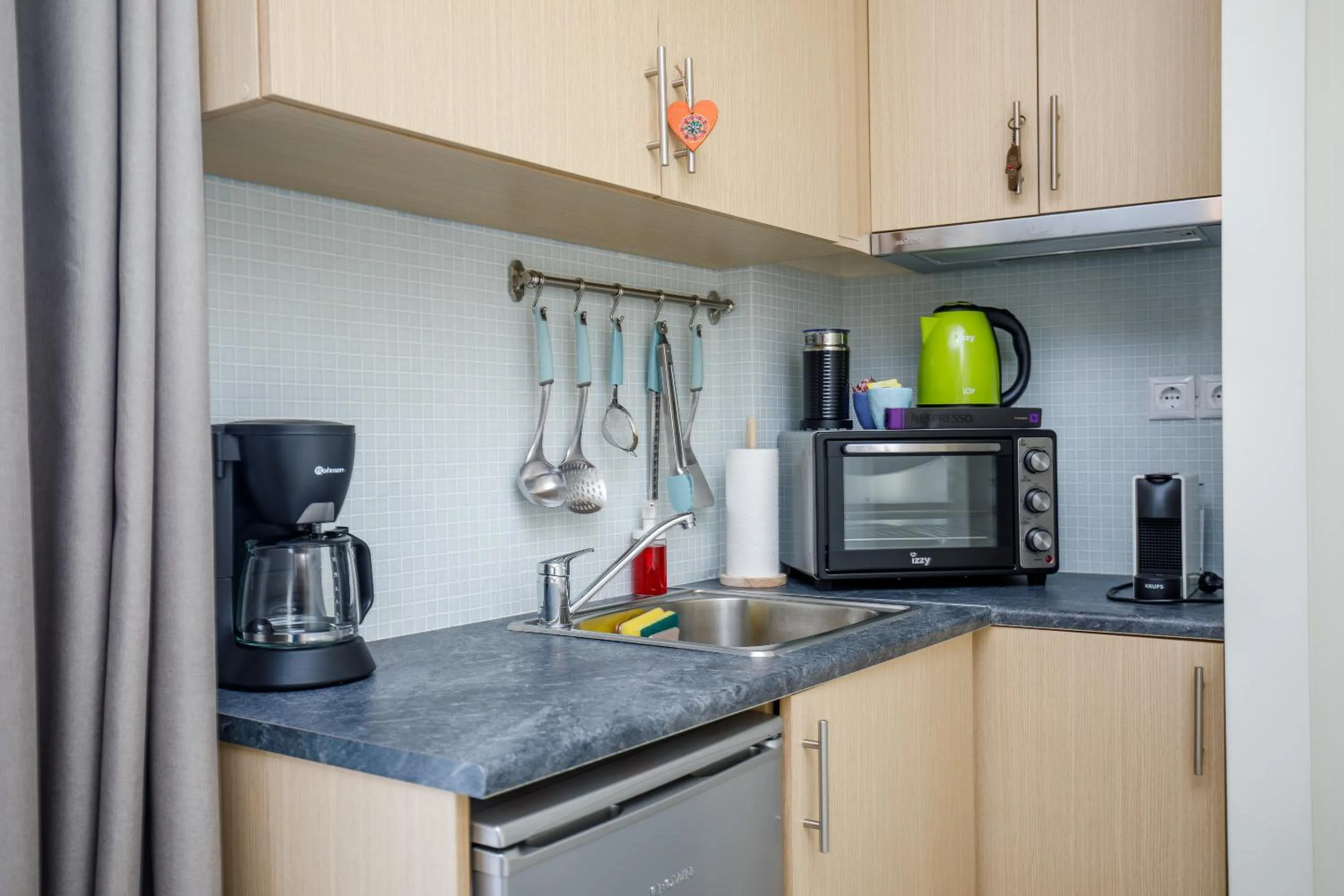 Kitchen or kitchenette in Central Stay Athens